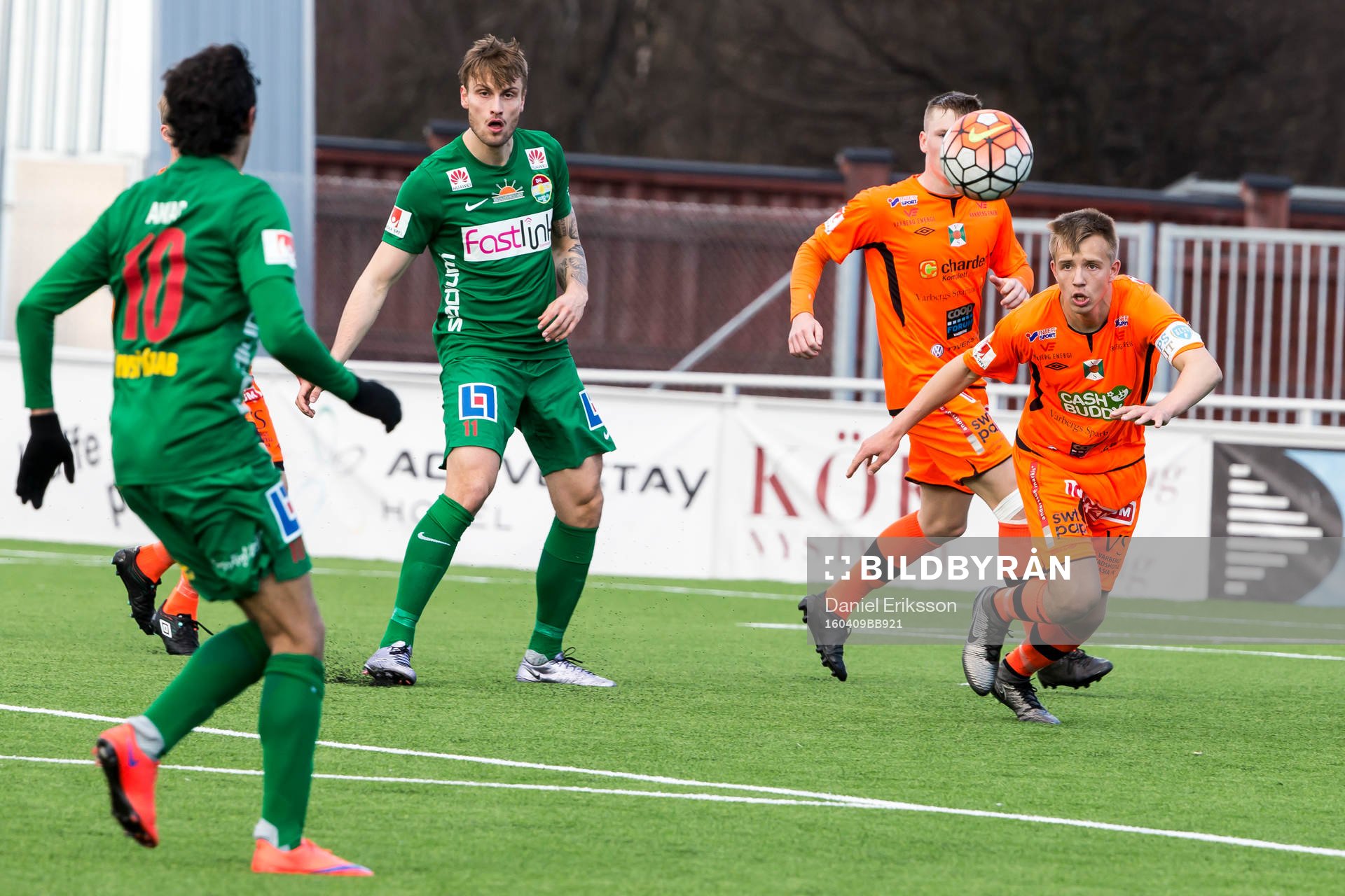 Kamp om bollen i fotbollsmatchen i superettan mellan Dalkurd och Varberg den 9 april 2016 i Borlänge.
