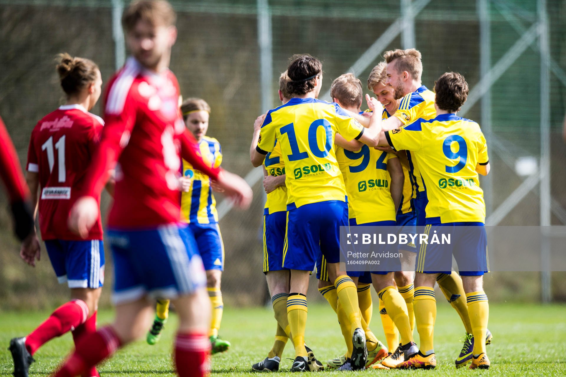 Eskilsminnes spelare jublar