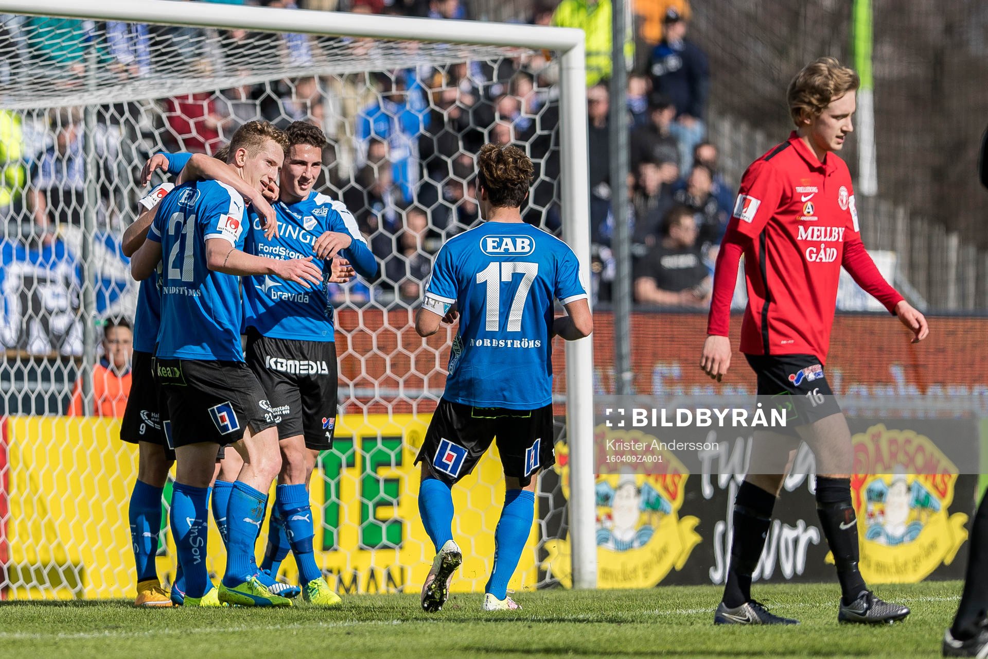 Halmstads spelare jublar