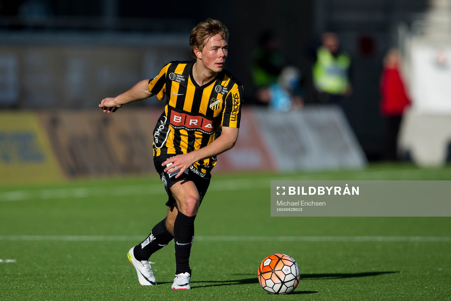 Häckens Joel Andersson under fotbollsmatchen i Allsvenskan mellan Häcken och IFK Norrköping den 9 april 2016 i Göteborg.