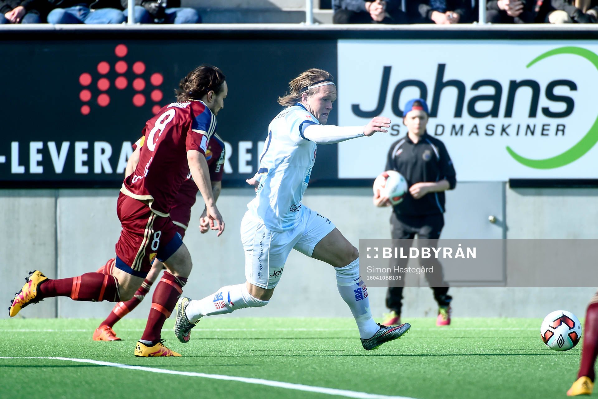 Djurgårdens Kevin Walker och Gefles Anders Bååth