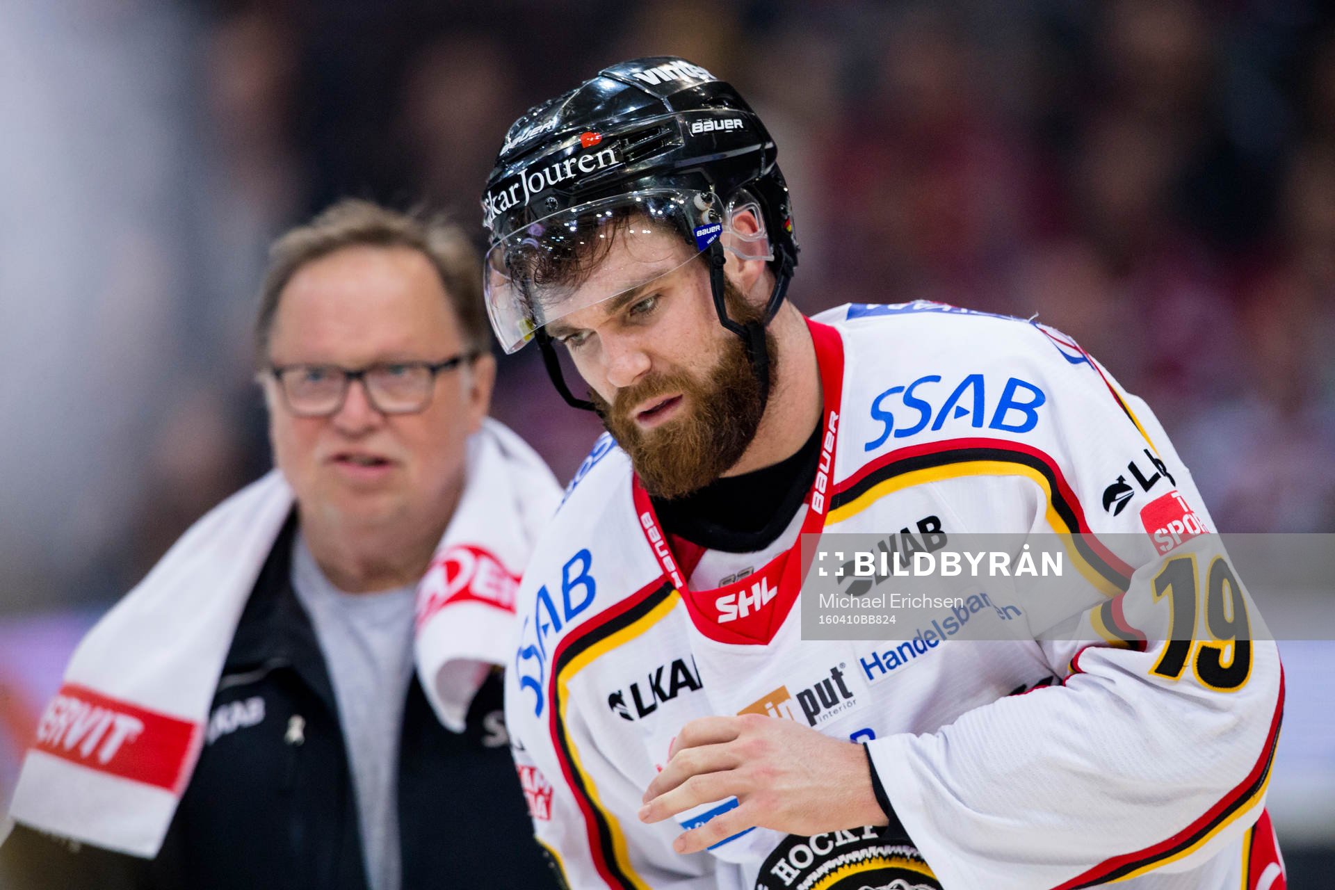Luleås Jacob Lagace åker och byter