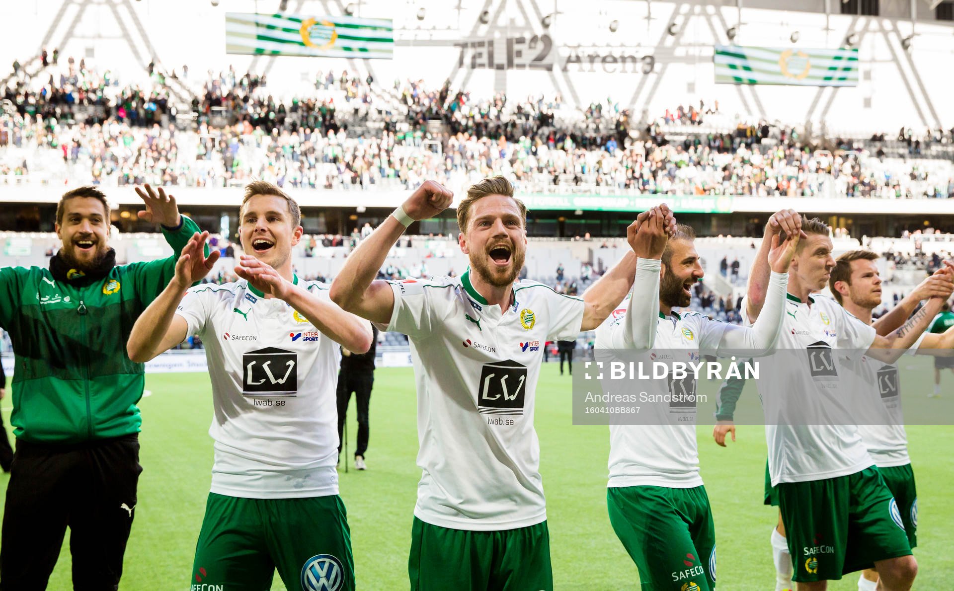 Hammarbys målvakt Tim Markström (v), Richard Magyar ,