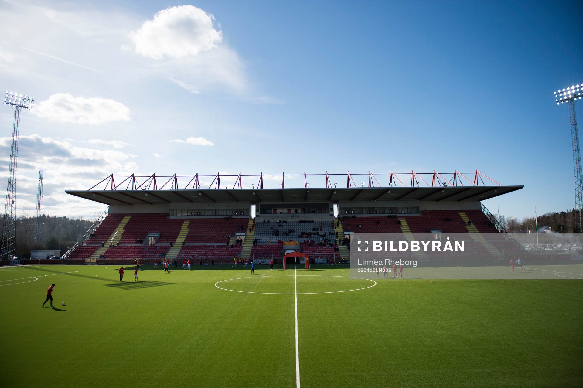Interiör av Södertälje Fotbollsarena