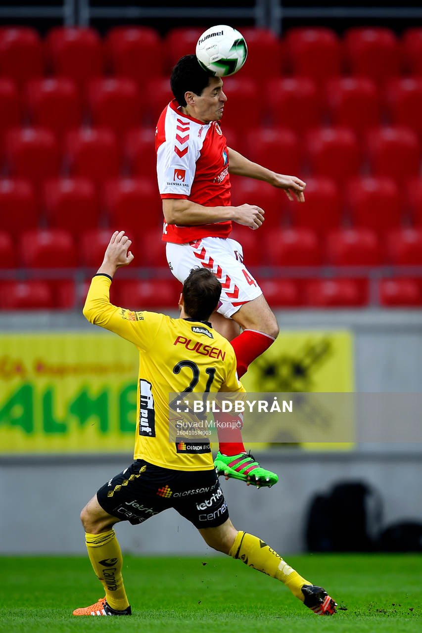 Elfsborgs Henning Hauger och Kalmars Marko Biskupovic