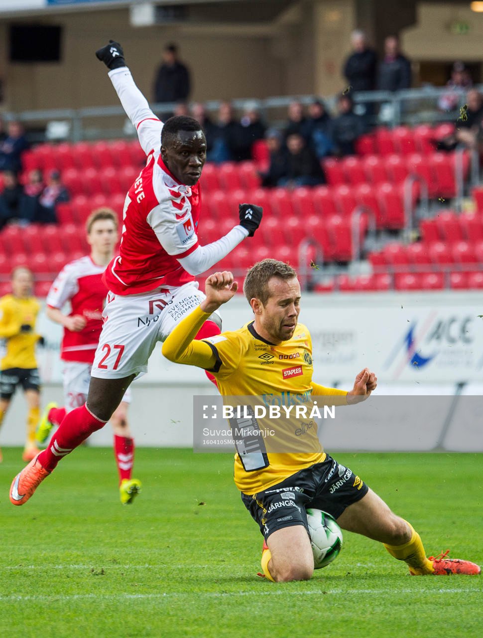 Kalmars Papa Alioune Diouf och Elfsborgs Anders Randrup