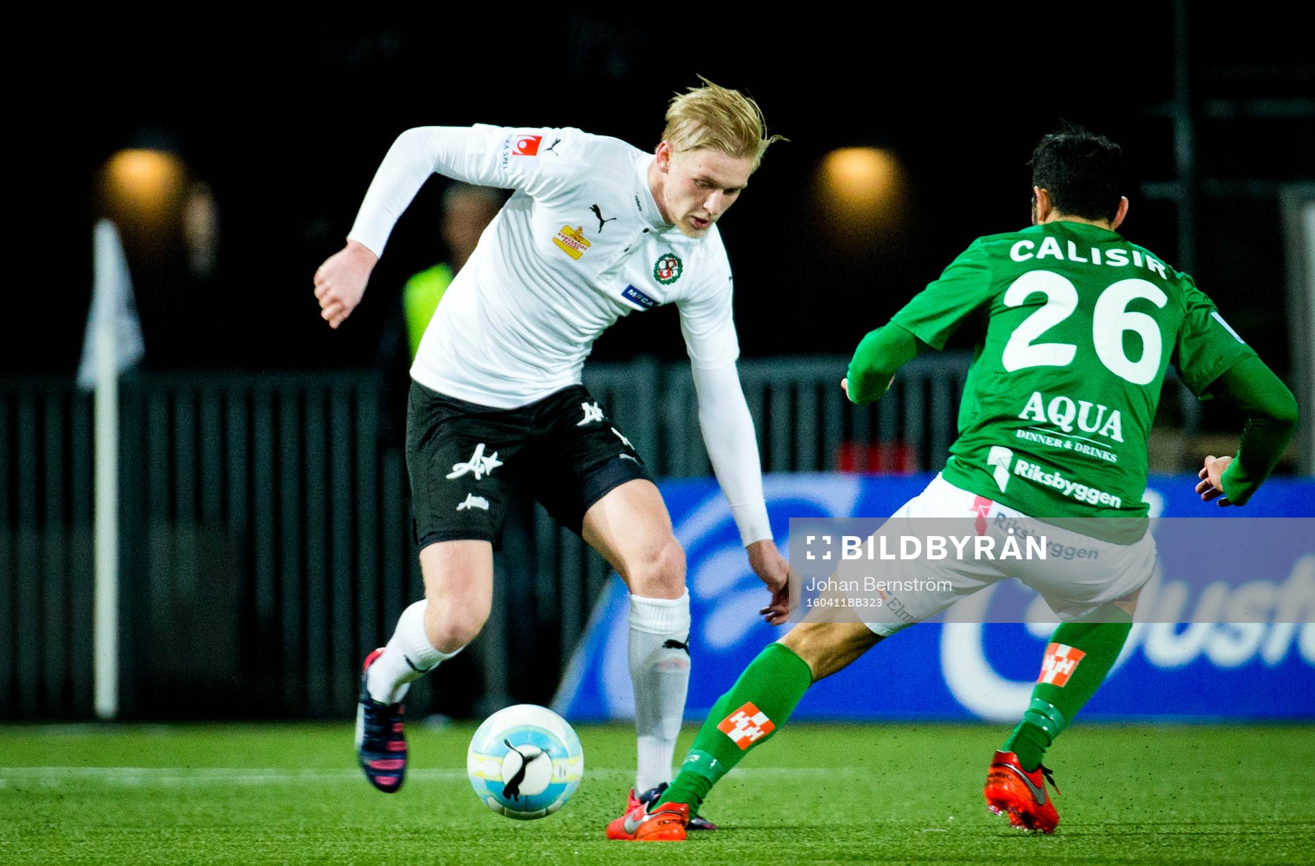 Örebros Karl Holmberg och Jönköpings André Calisir