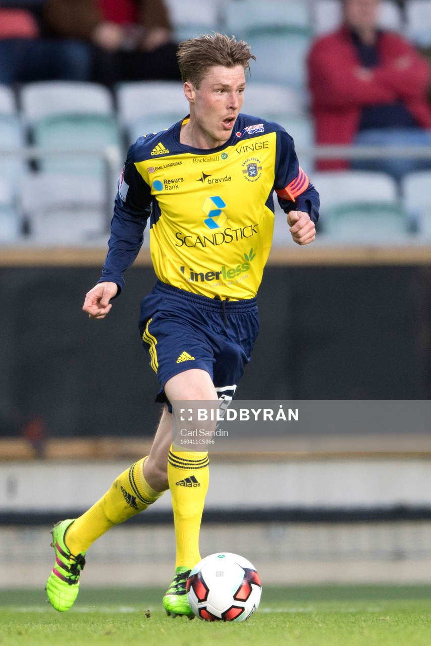 Ängelholms Marcus Bernholtz under fotbollsmatchen i Superettan mellan Örgryte och Ängelholm den 11 april 2016 i Göteborg.