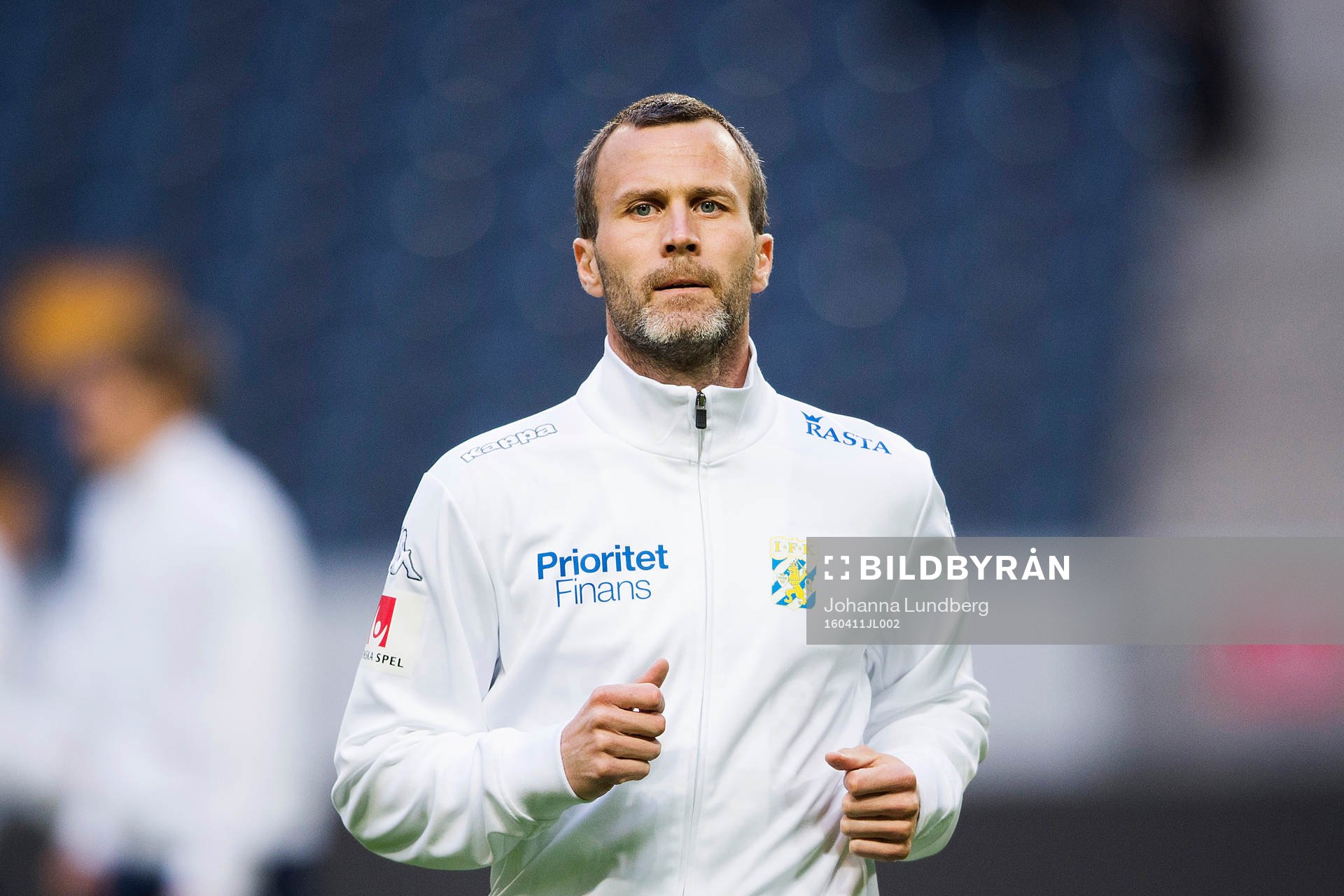 IFK Göteborgs Hjalmar Jonsson värmer upp