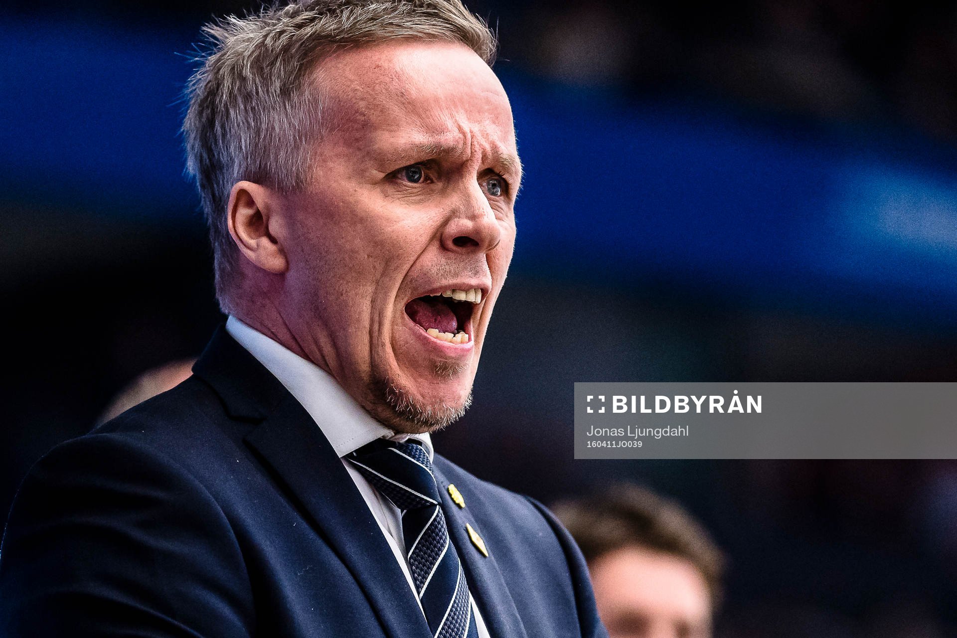Skellefteås tränare Hans Wallson skriker
