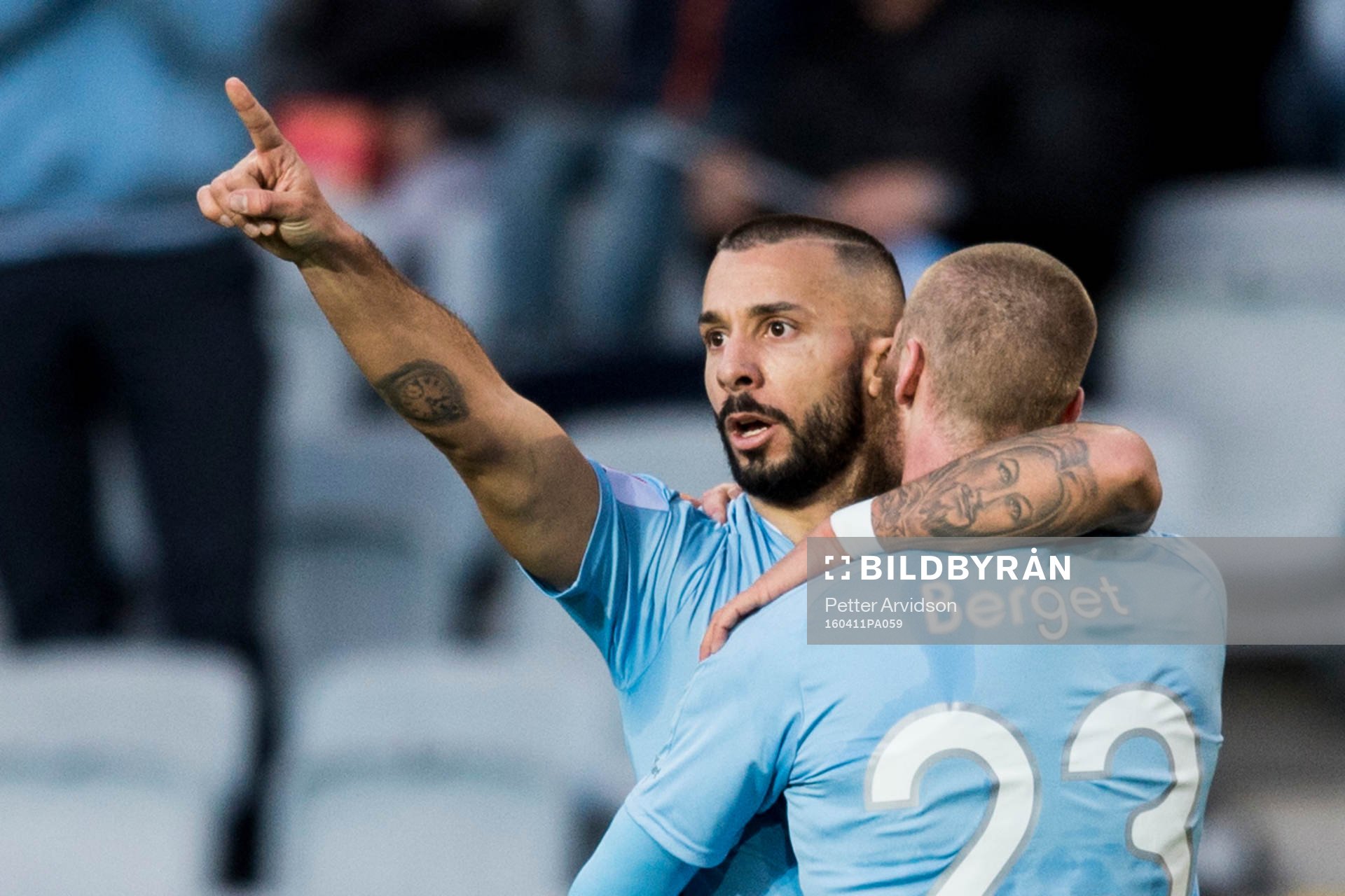 Malmö FFs Guillermo Molins jublar ihop med Jo Inge Berget
