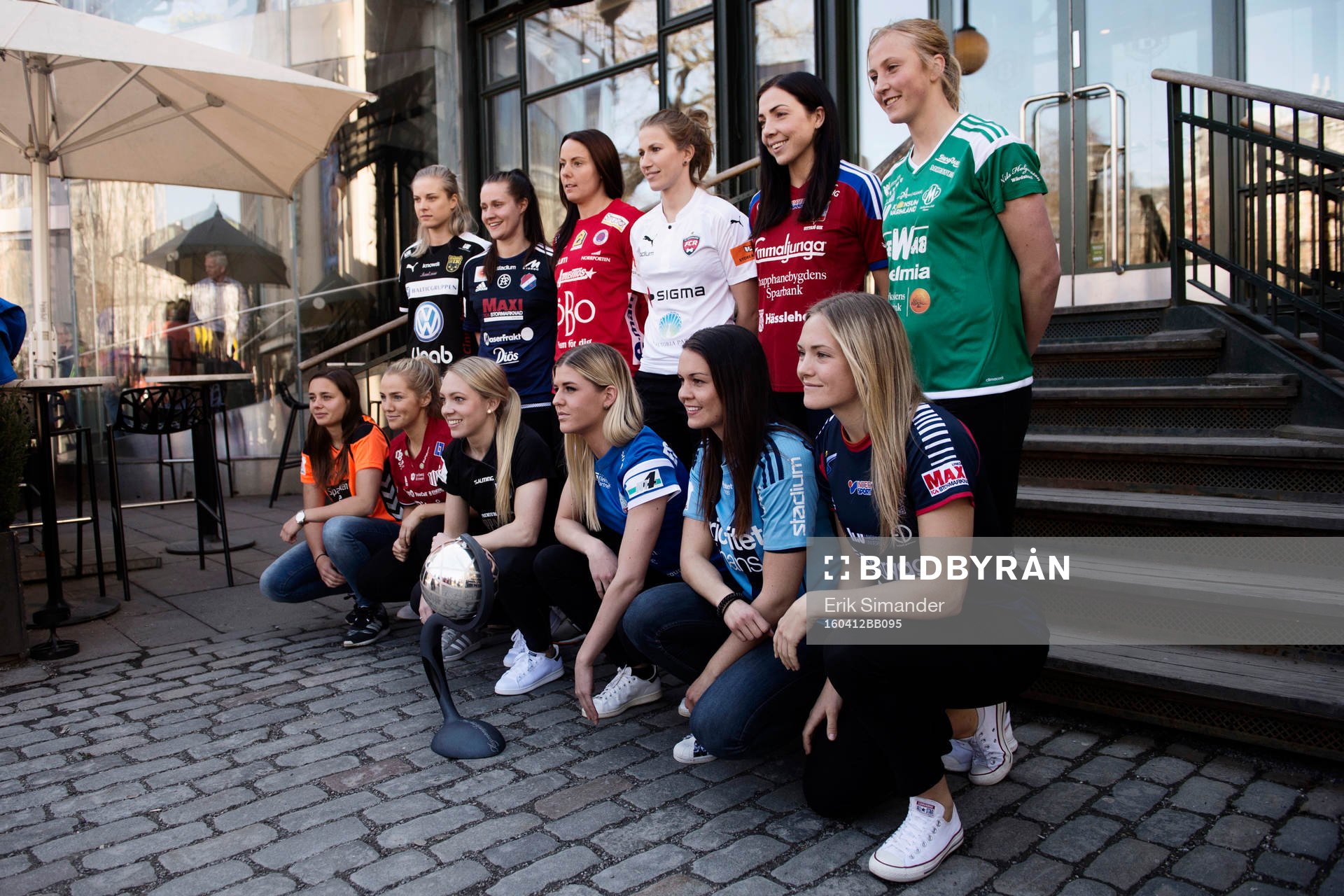 Spelare i Damallsvenskan blir porträtterade