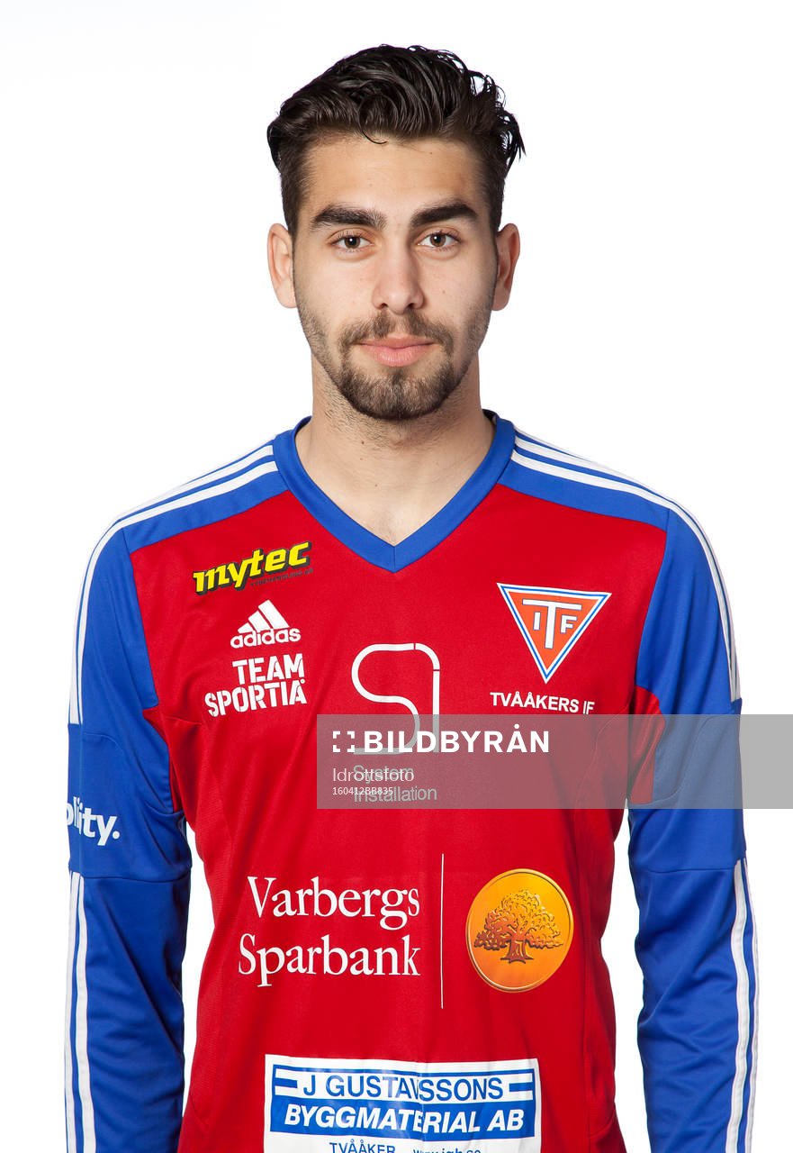 Arben Ajdarevic poserar för ett porträtt den 12 april 2016 i Tvååker.