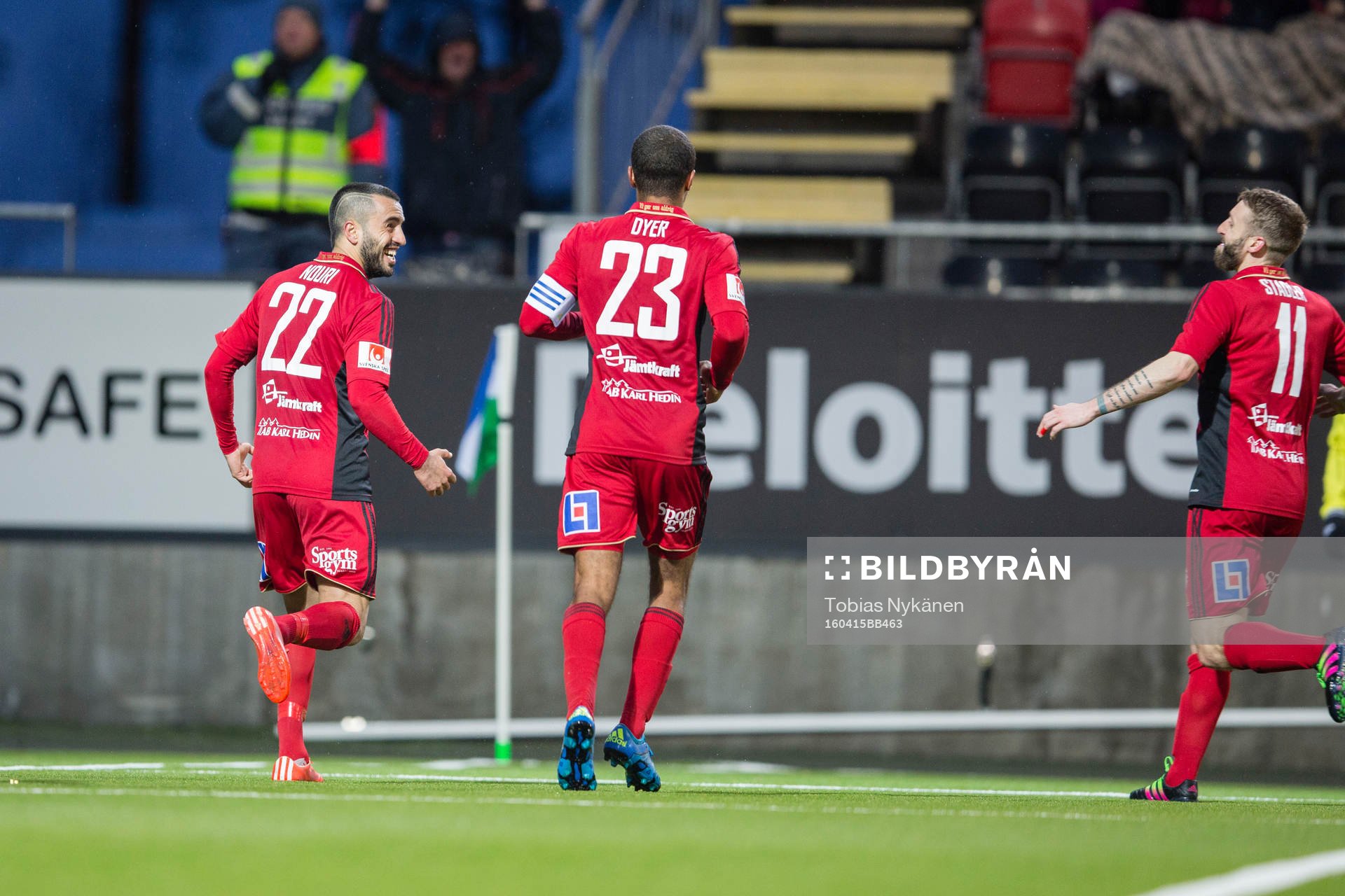 Östersunds spelare jublar