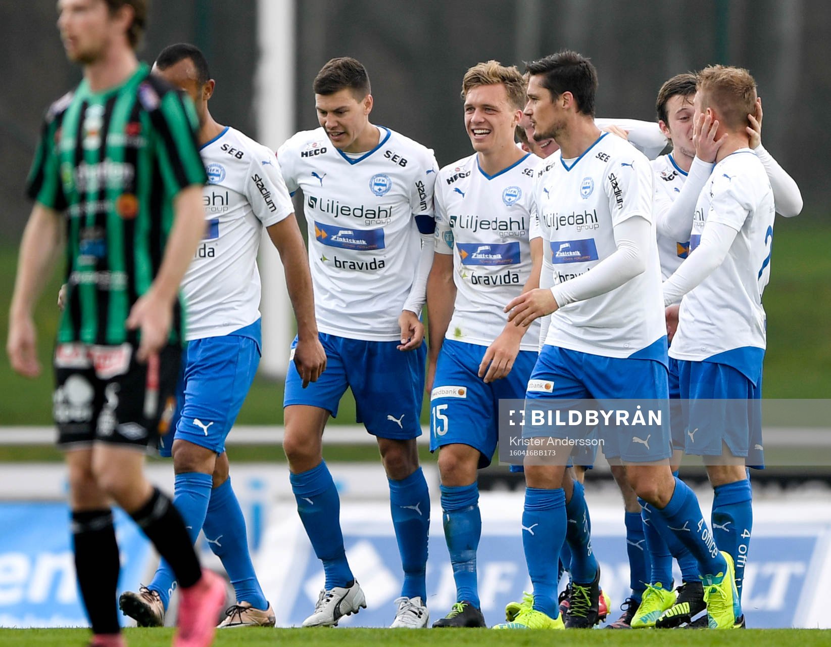 Värnamos Freddy Winst jublar