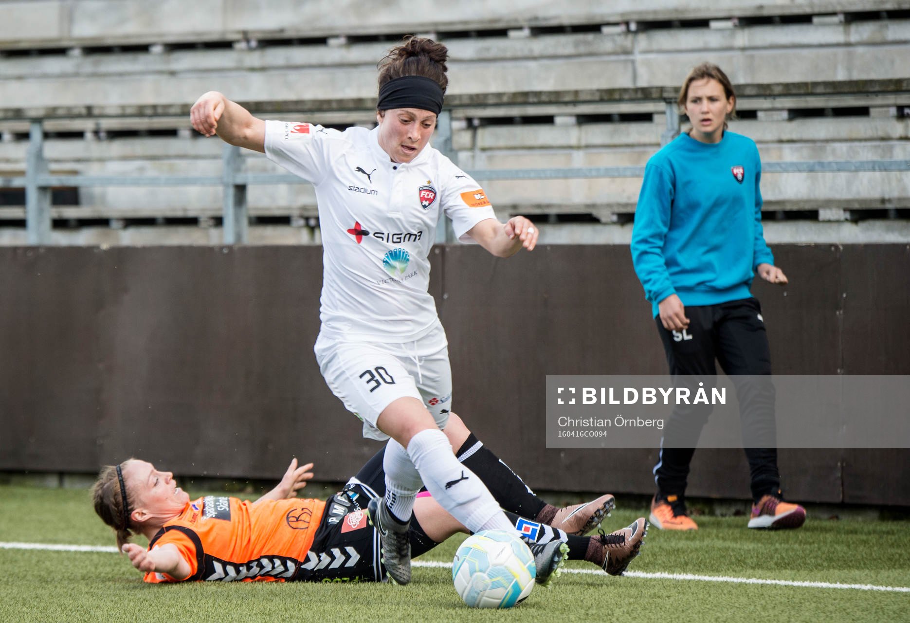 Rosengårds Ella Masar mot Kristianstads Sif Atladottir