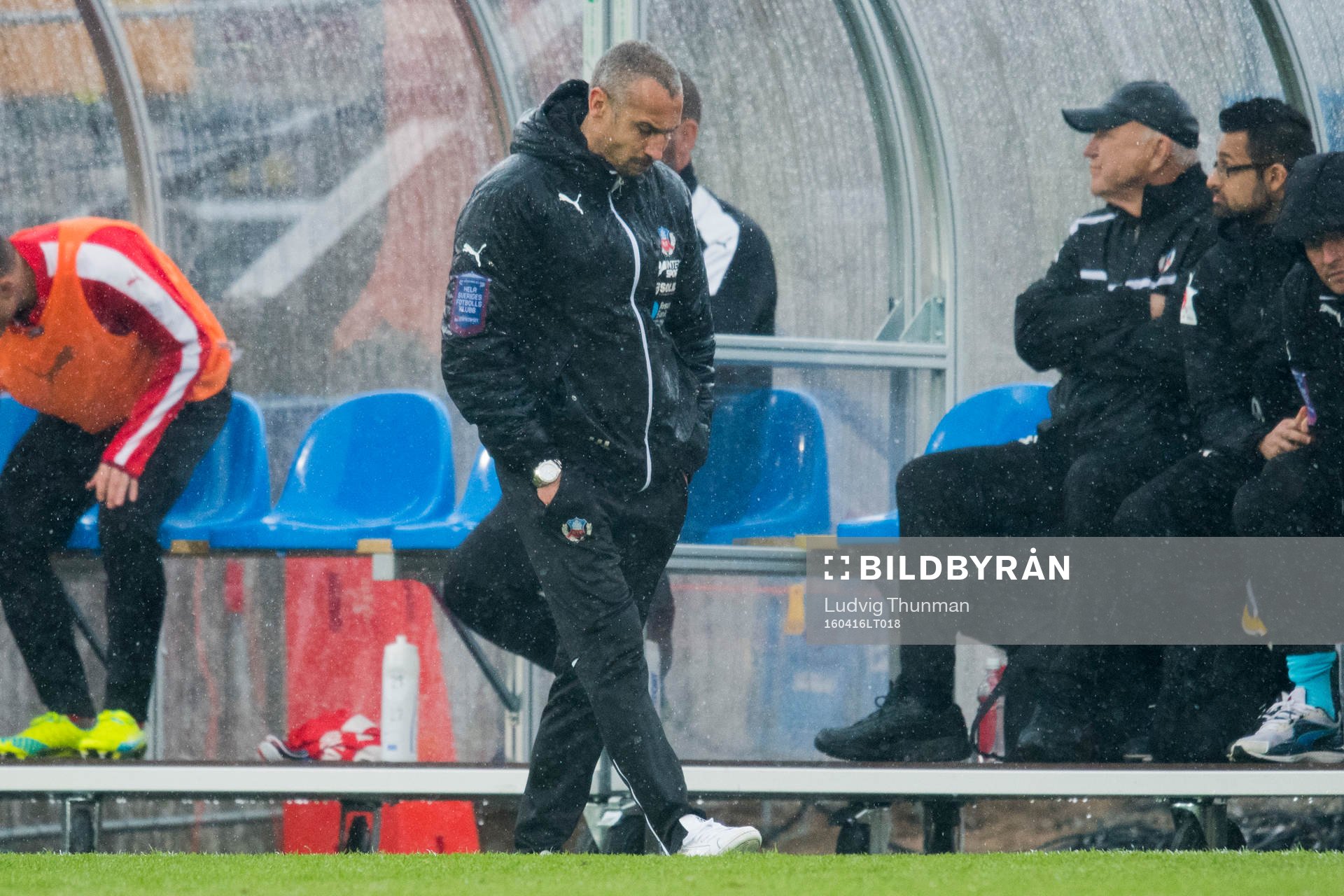 Helsingborgs manager Henrik Larsson deppar