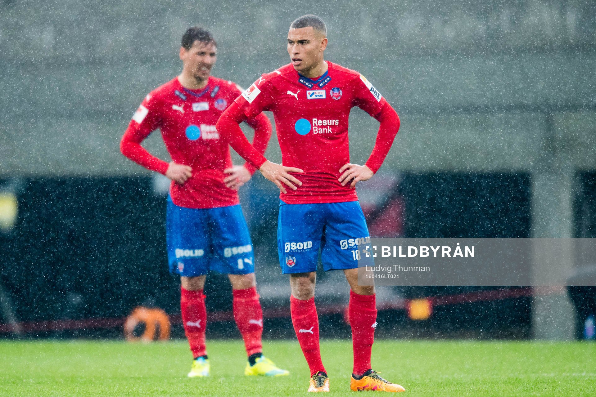 Helsingborgs Martin Christensen och Jordan Larsson deppar