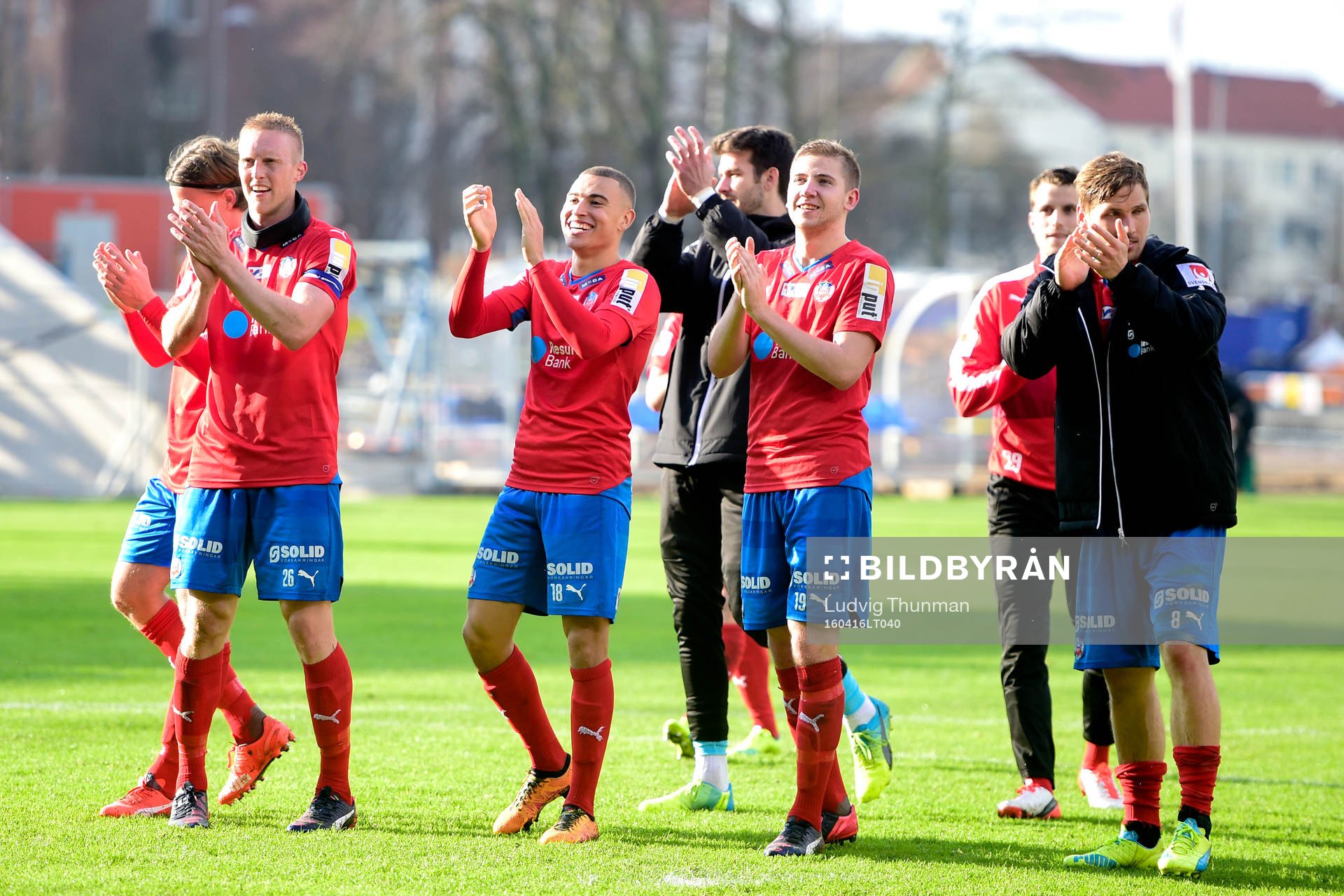 Helsingborgs spelare jublar efter fotbollsmatchen i Allsvenskan mellan Helsingborg och Falkenberg den 16 april 2016 i Helsingborg.