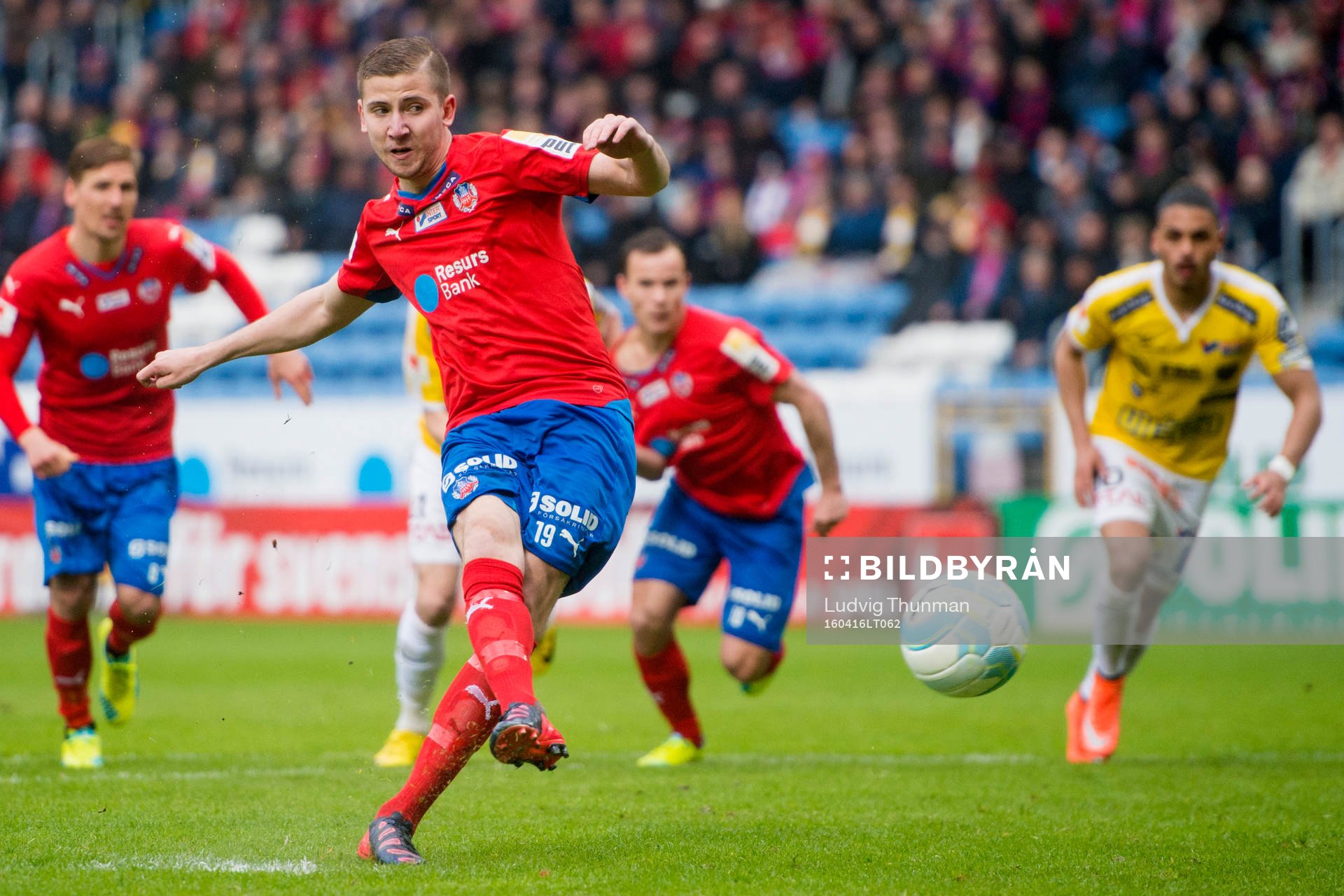Helsingborgs Darijan Bojanić gör 3-1 på straff