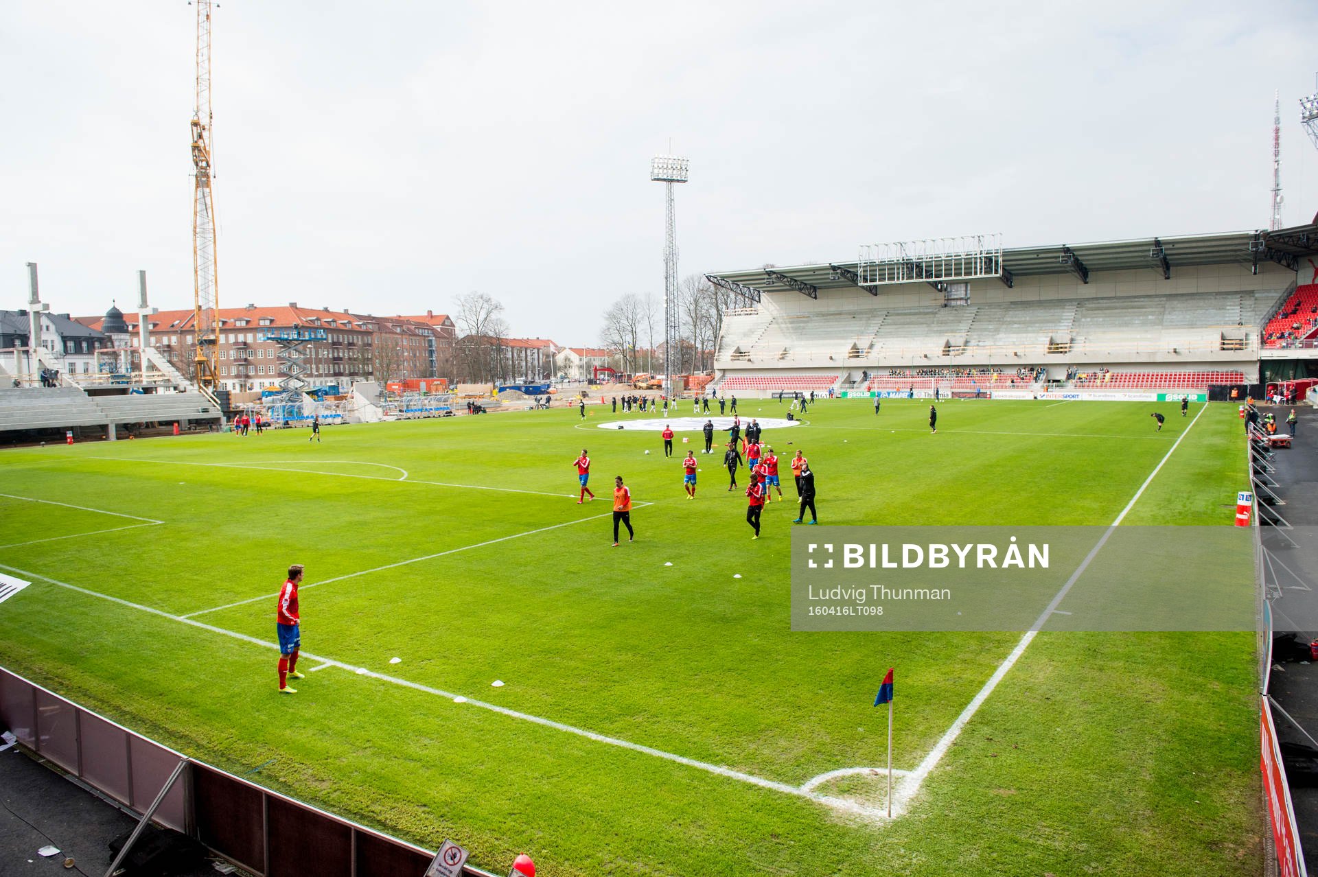 Översiktsbild över Olympia inför´ fotbollsmatchen i