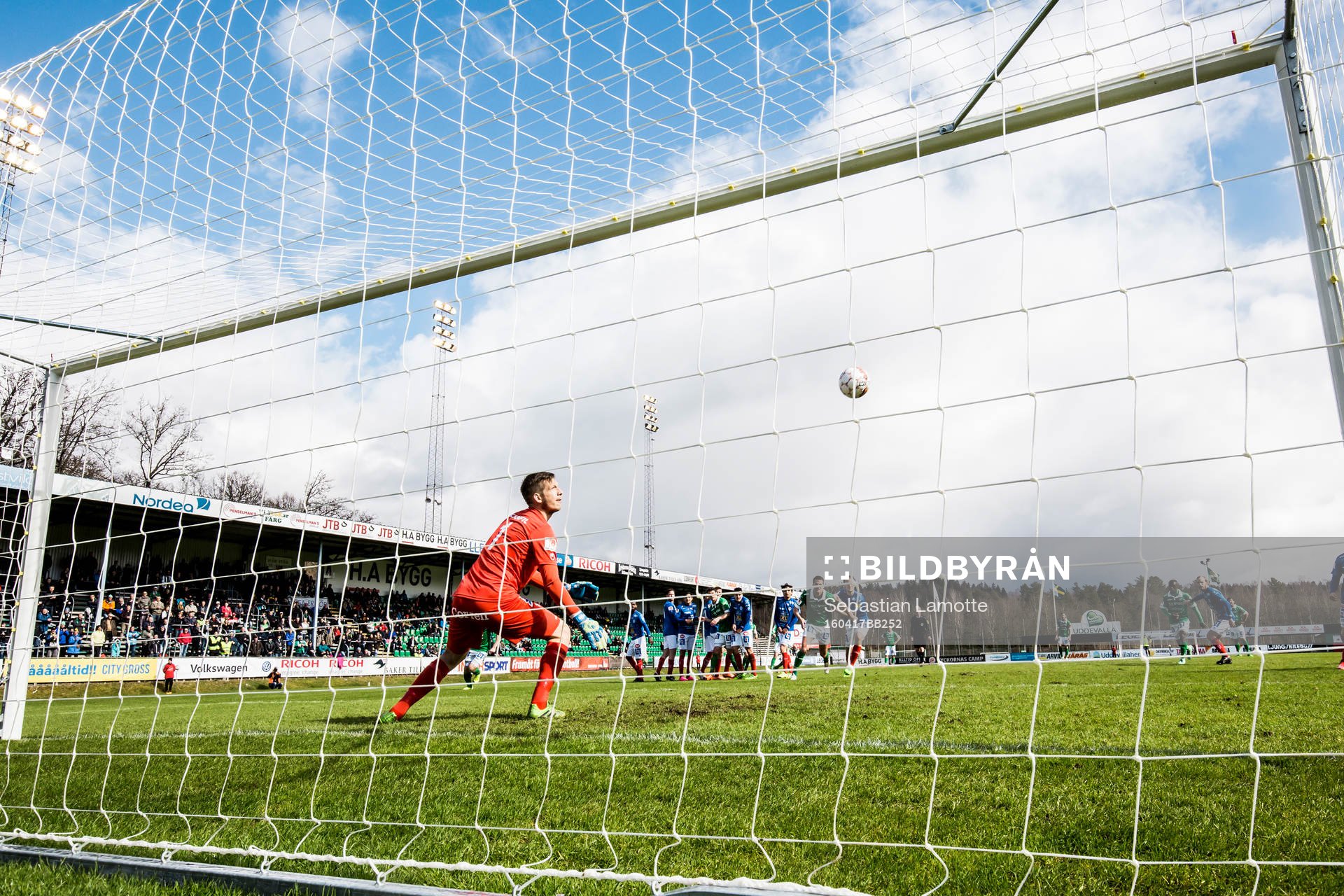 Ljungskiles Jakob Olsson gör 1-0 bakom Åtvidabergs