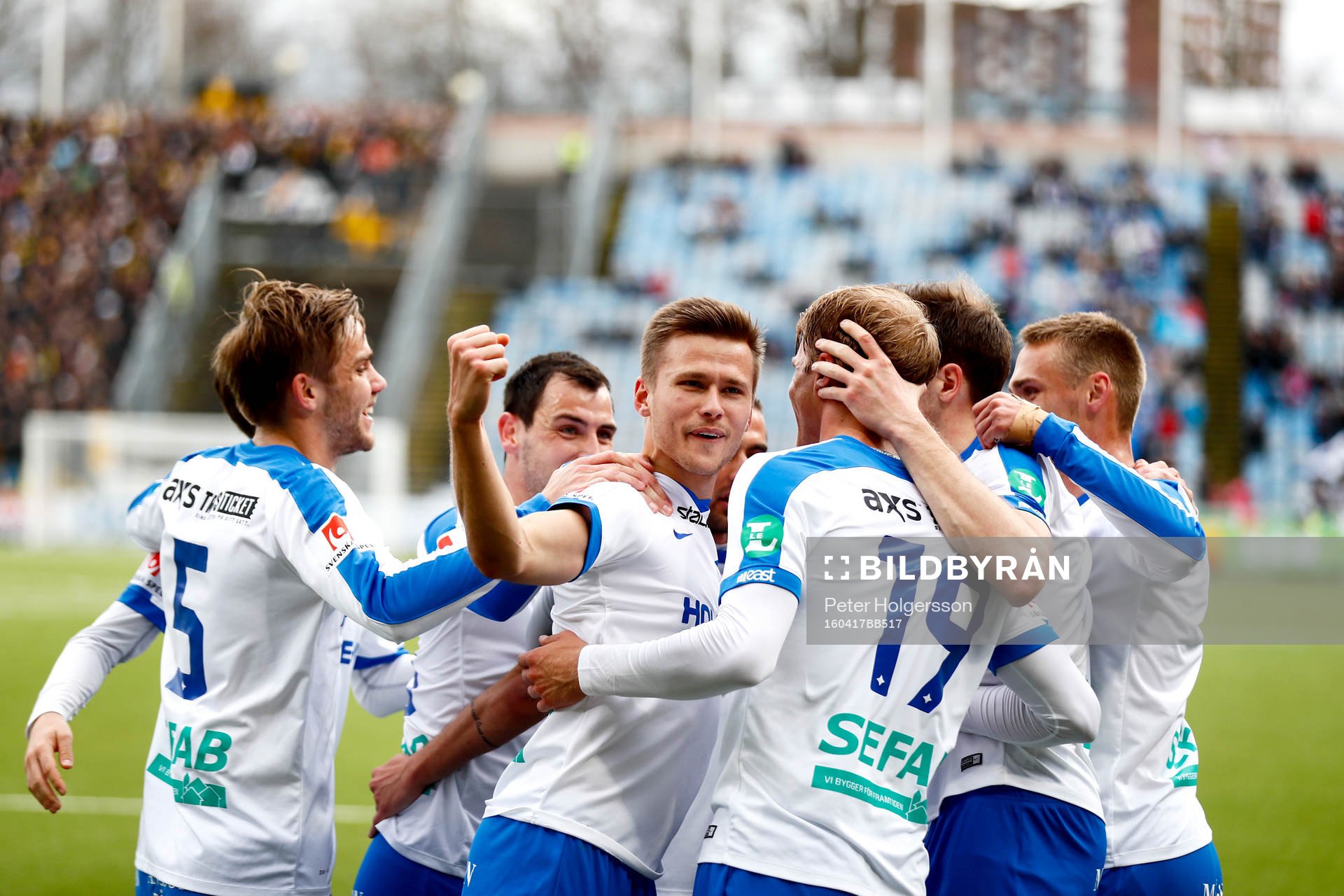 Norrköpings Sebastian Andersson jublar efter 3-1 under fotbollsmatchen i Allsvenskan mellan Norrköping och AIK den 17 april 2016 i Norrköping.
