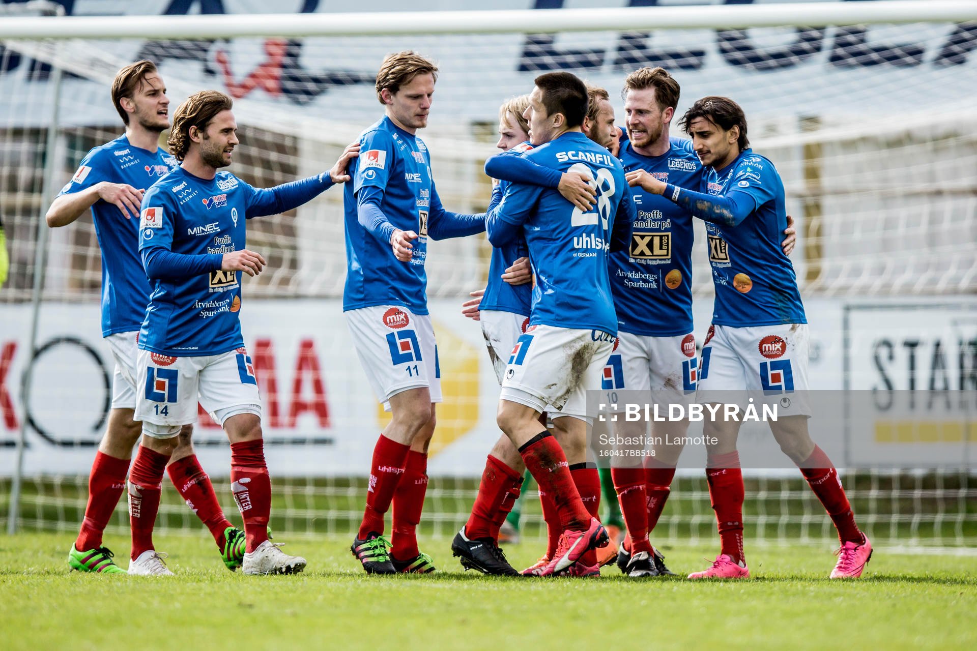 Åtvidabergs Sebastian Ramhorn har gjort 2-2 och jublar med