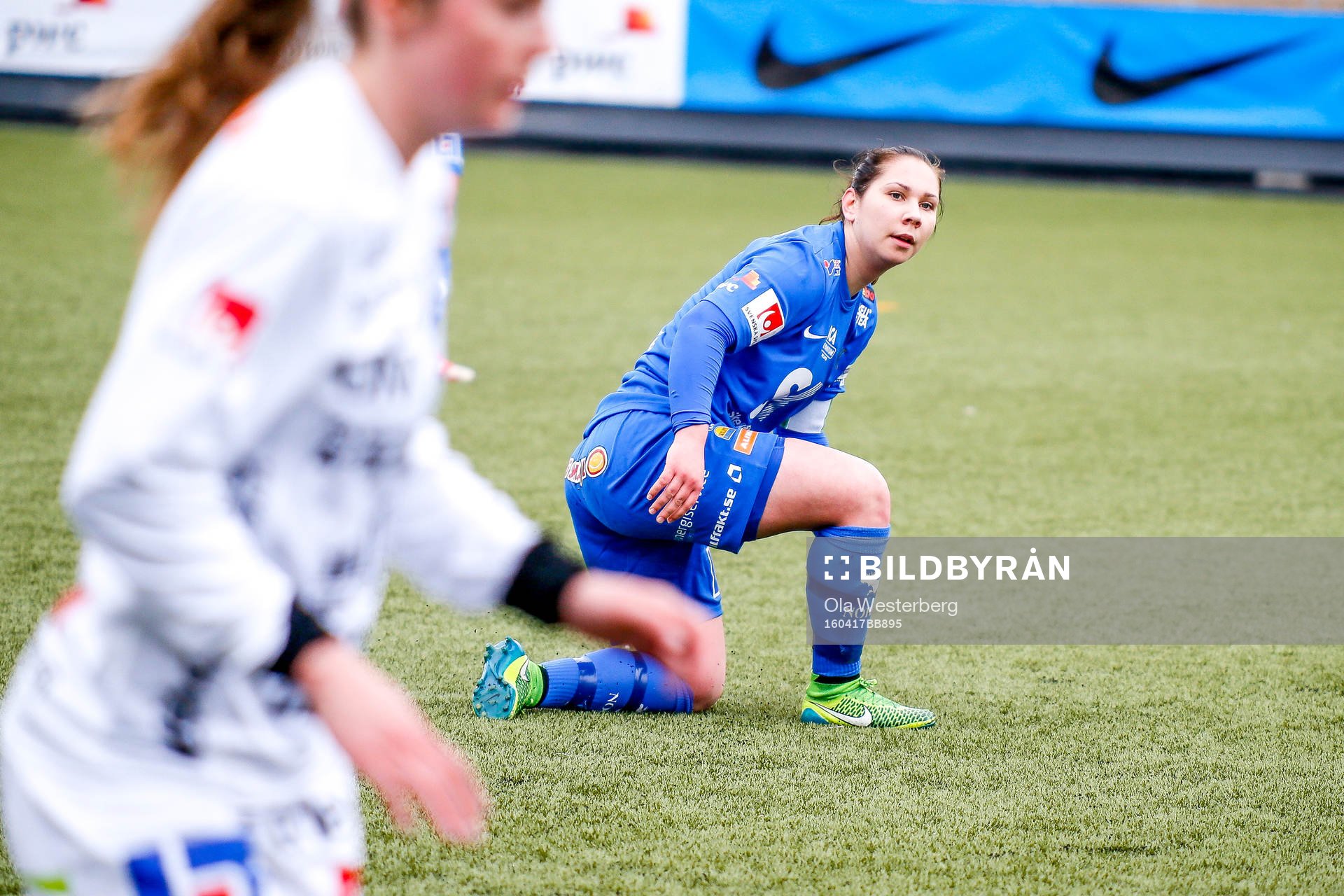 Sunnanås Annina Wede  i premiären av elitettan i fotboll mellan Sunnanå och Sirius den 17 april 2016 i Skellefteå.