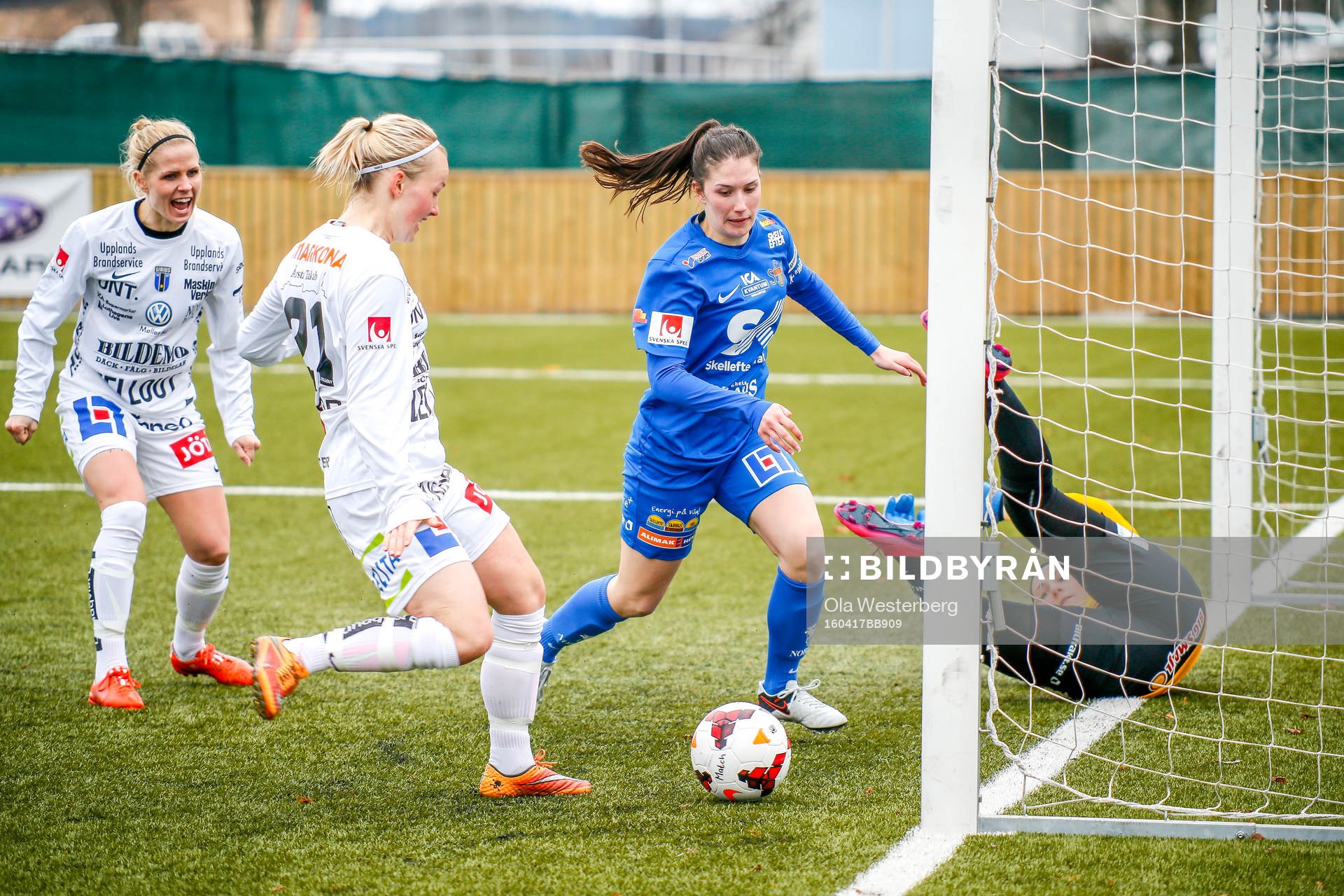 Sirius Elin Åkerman  jublar
