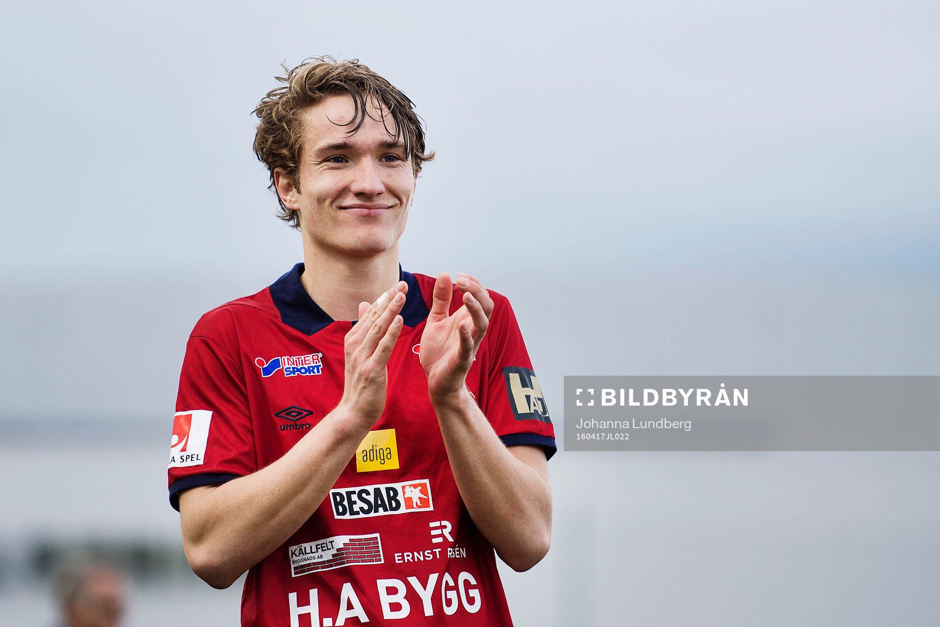 Örgrytes Jakob Lindström tackar publiken