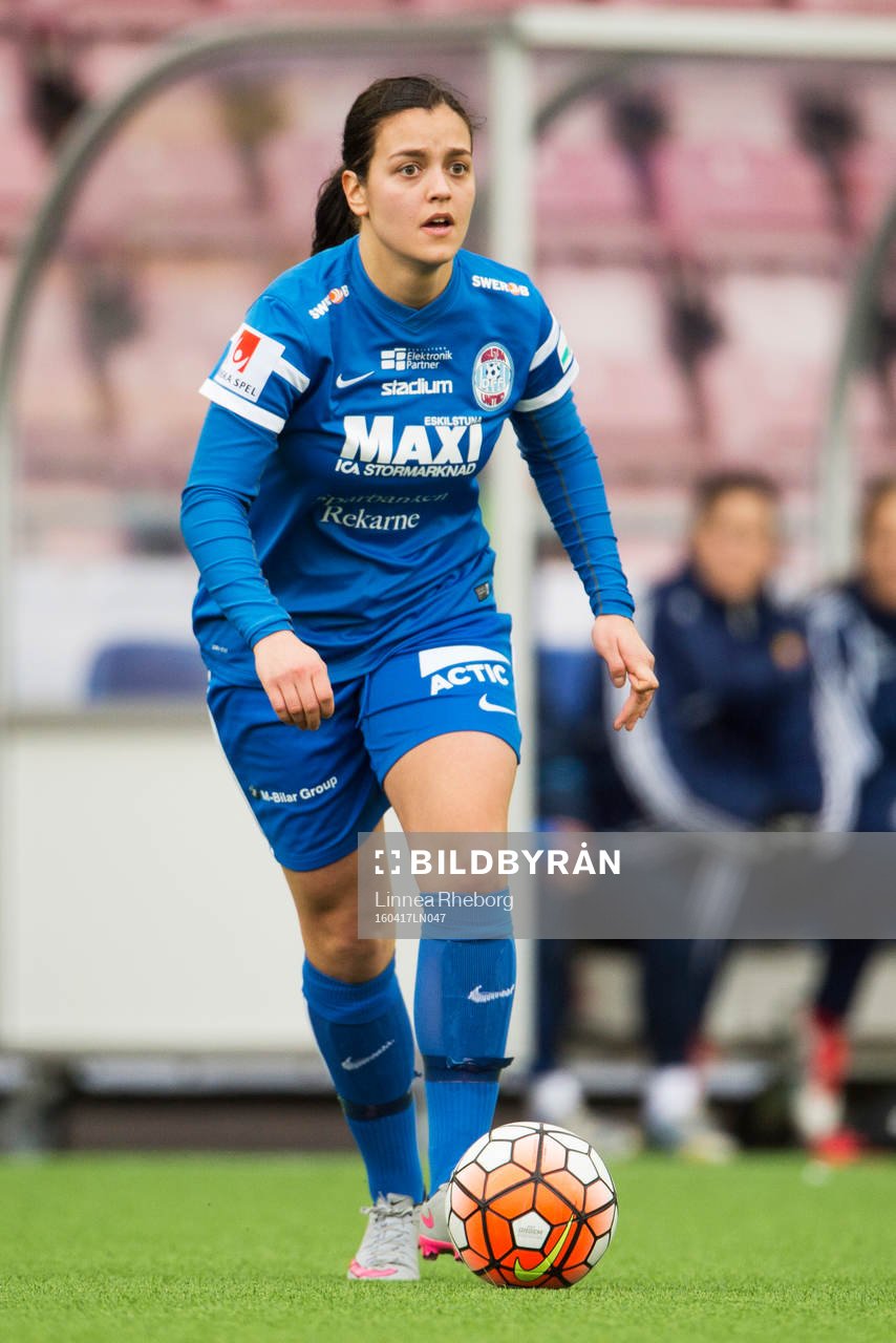 Eskilstunas Marija Banusic under fotbollsmatchen i Damallsvenskan mellan Eskilstuna och Djurgården den 17 april 2016 i Eskilstuna.