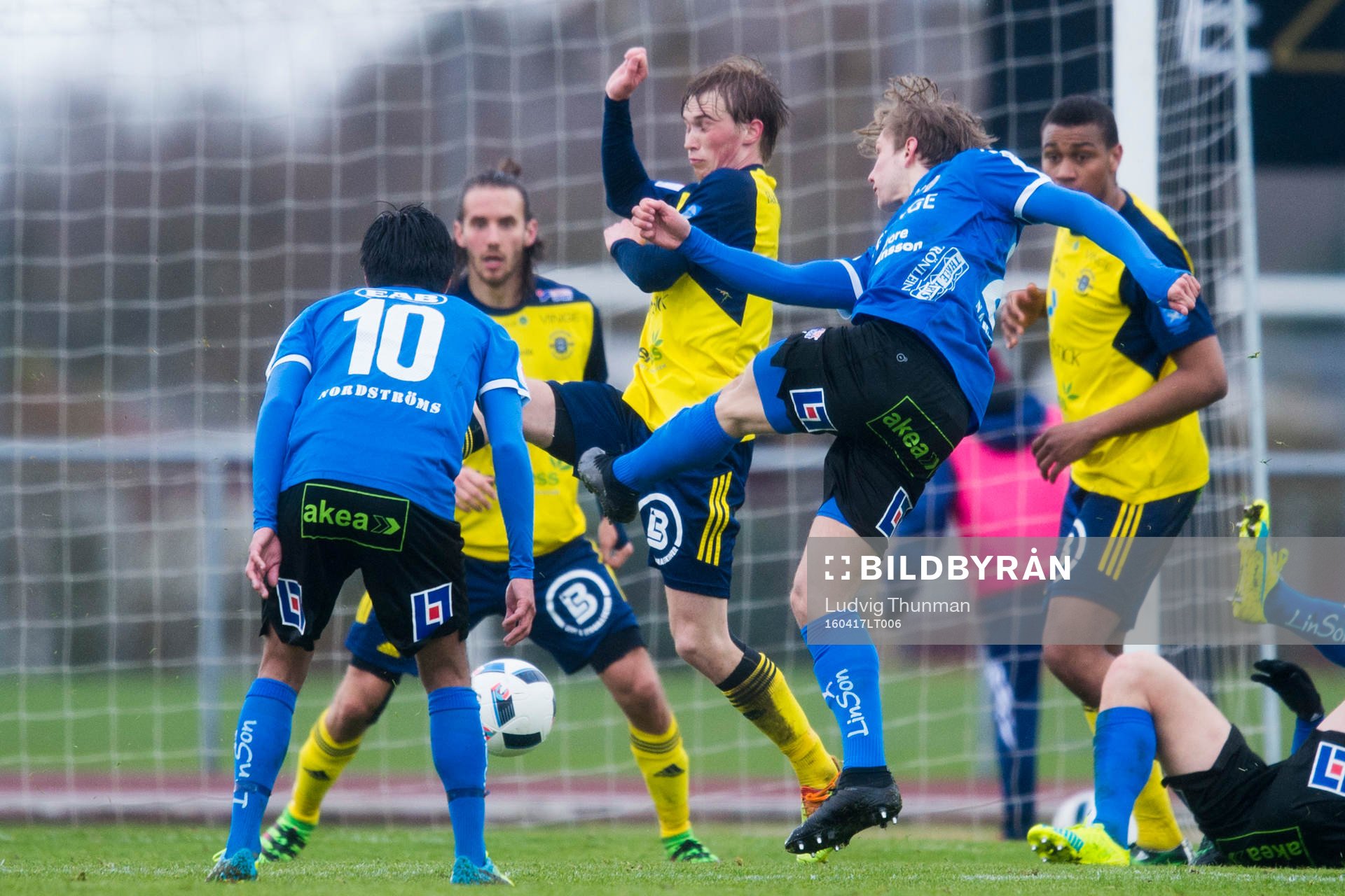 Halmstads Simon Silverholt gör 0-1