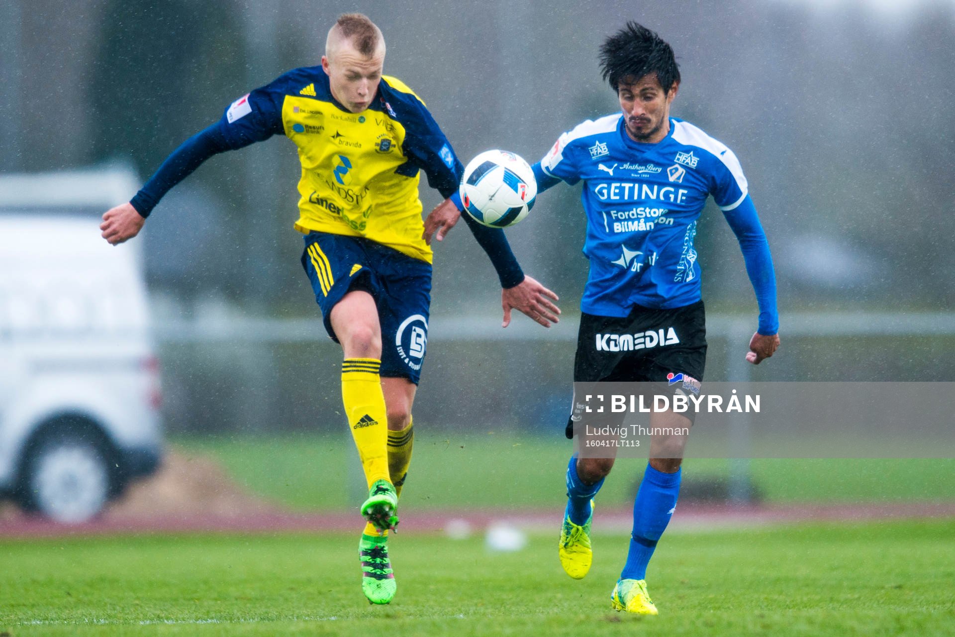 Ängelholms Christian Ljungberg och Halmstads Antonio Rojas