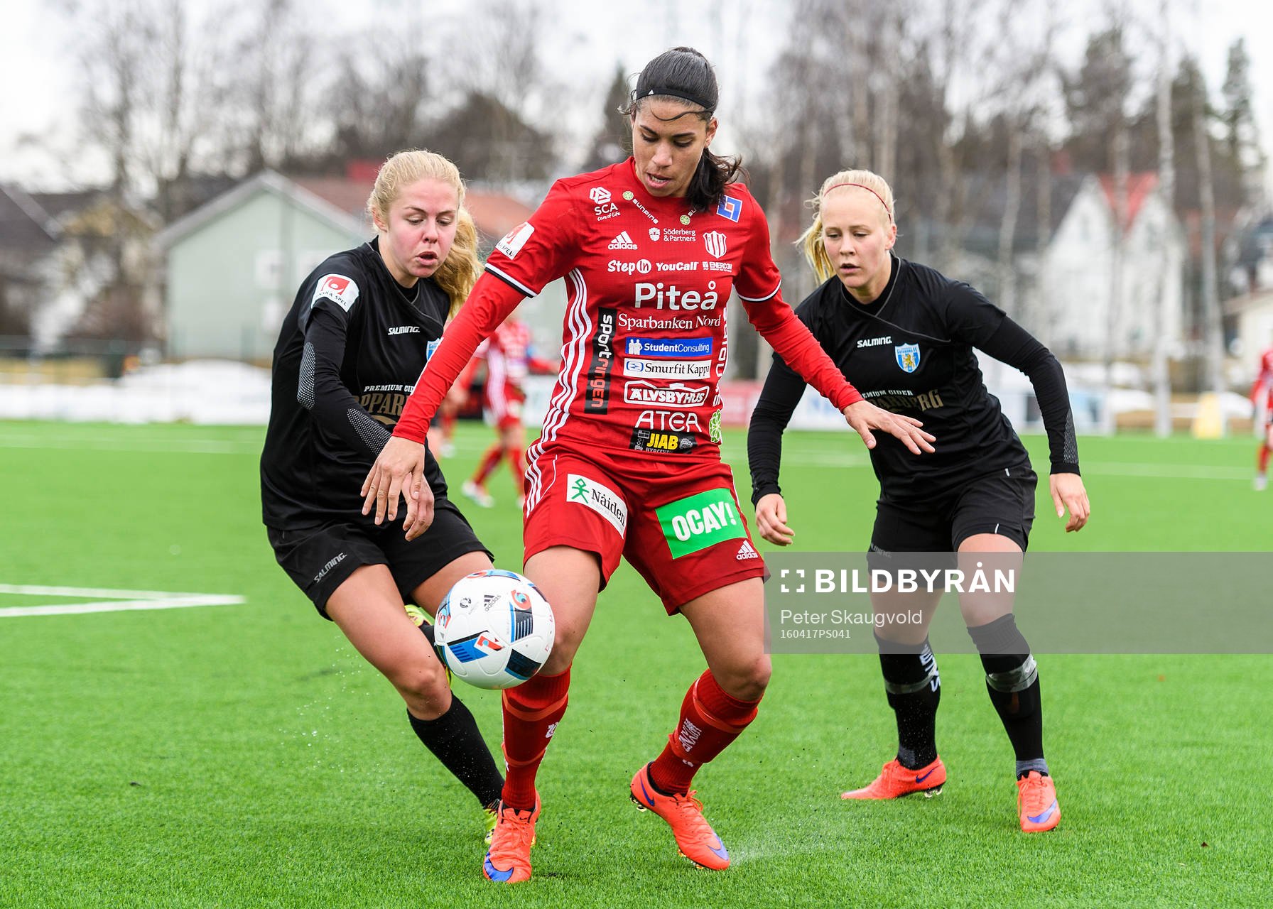 s Maja Göthberg (v), Adeline Engman (h)