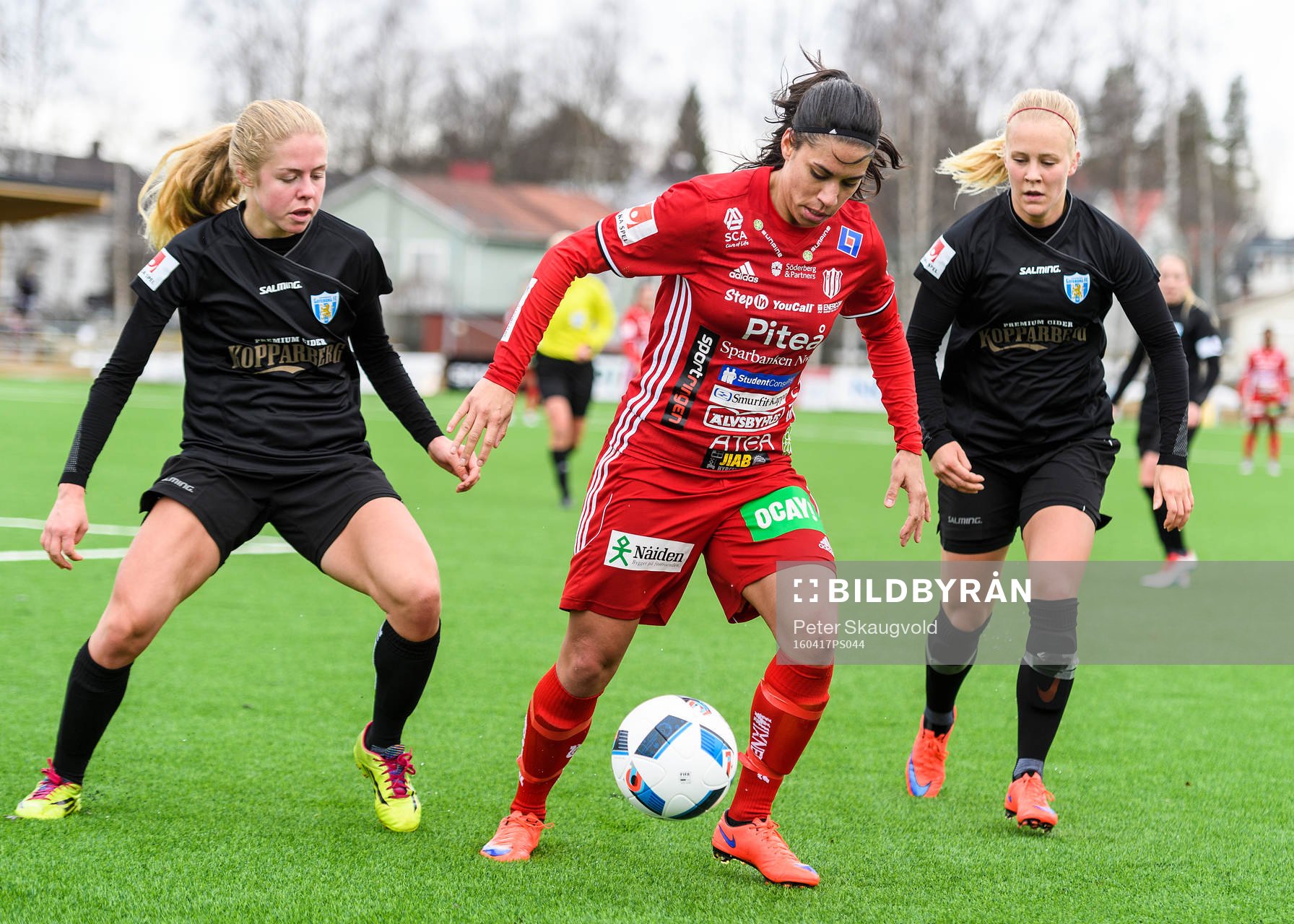 s Maja Göthberg (v), Adeline Engman (h)