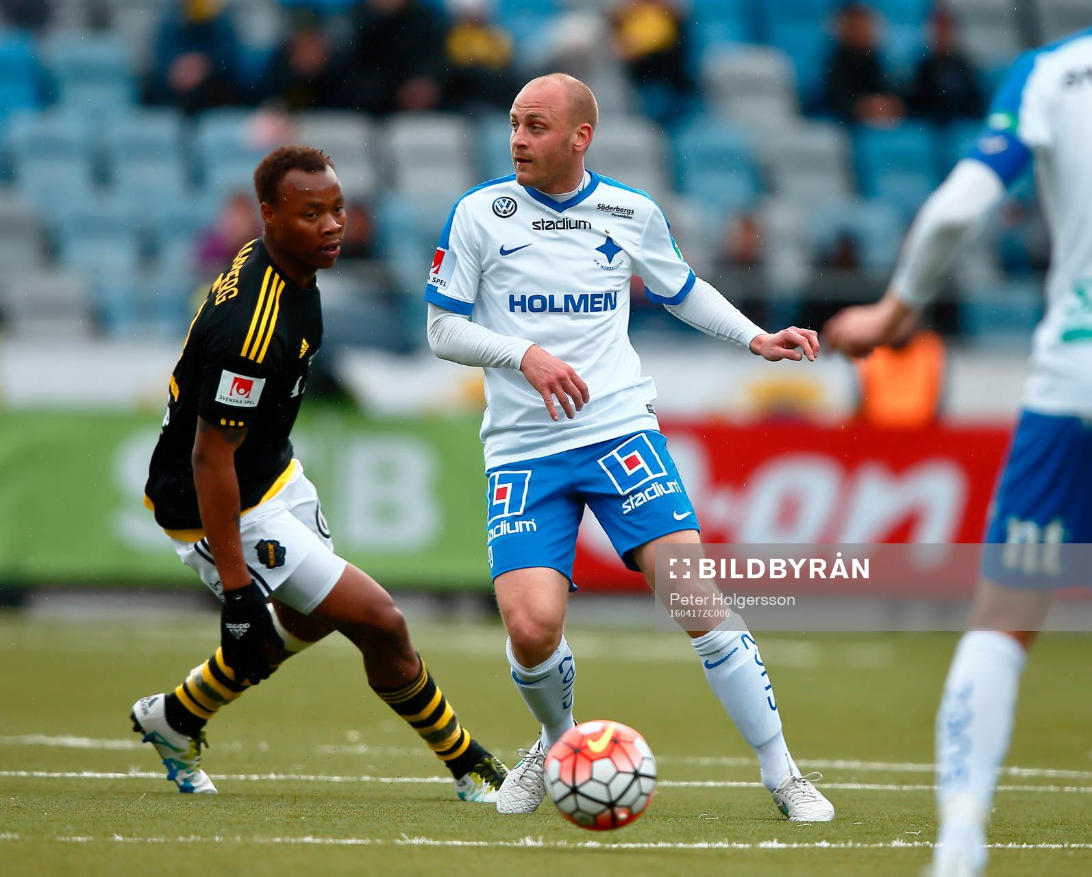 s Carlos Strandberg och Norrköpings Daniel Sjölund
