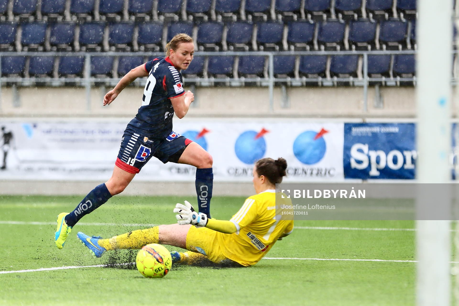 Linköpings Kristine Minde gör mål