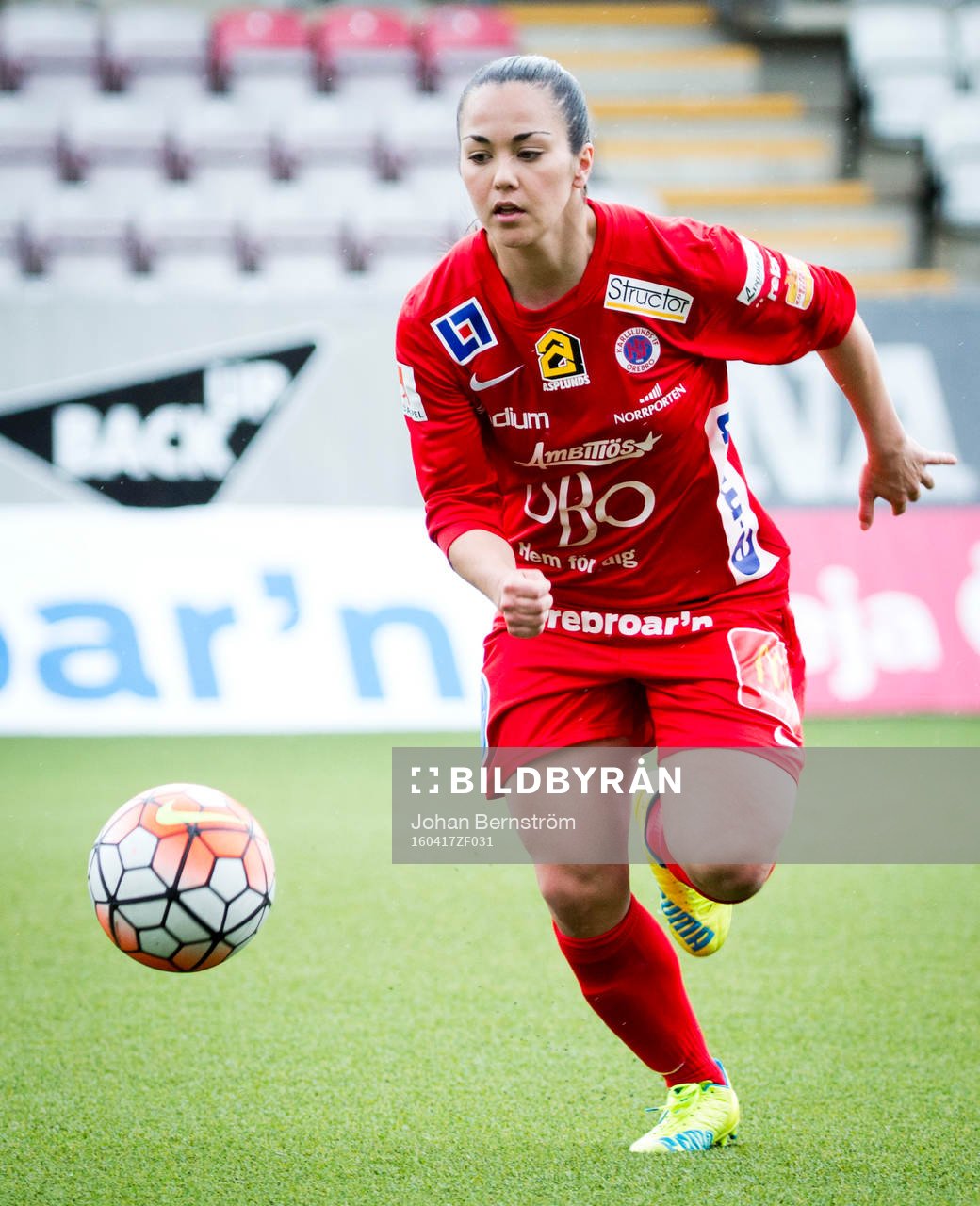 Örebros Michelle De Jong