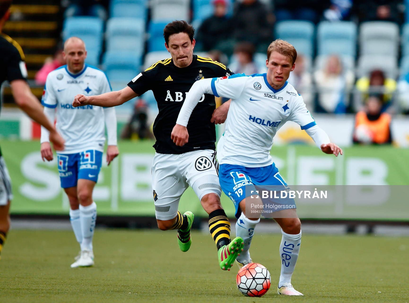 s Stefan Ishizaki och Norrköpings Sebastian Andersson