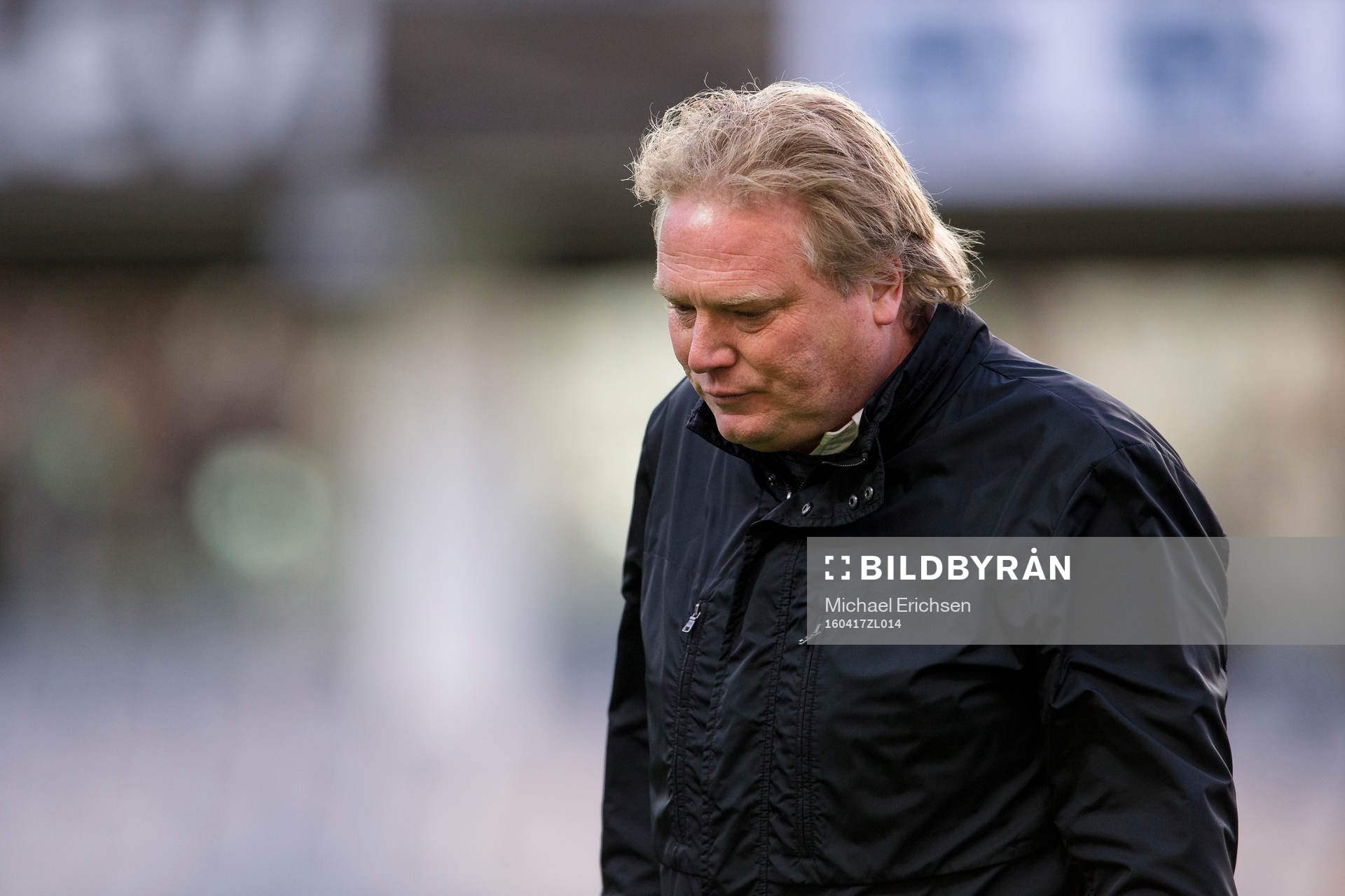 IFK Göteborgs tränare Jörgen Lennartsson deppar