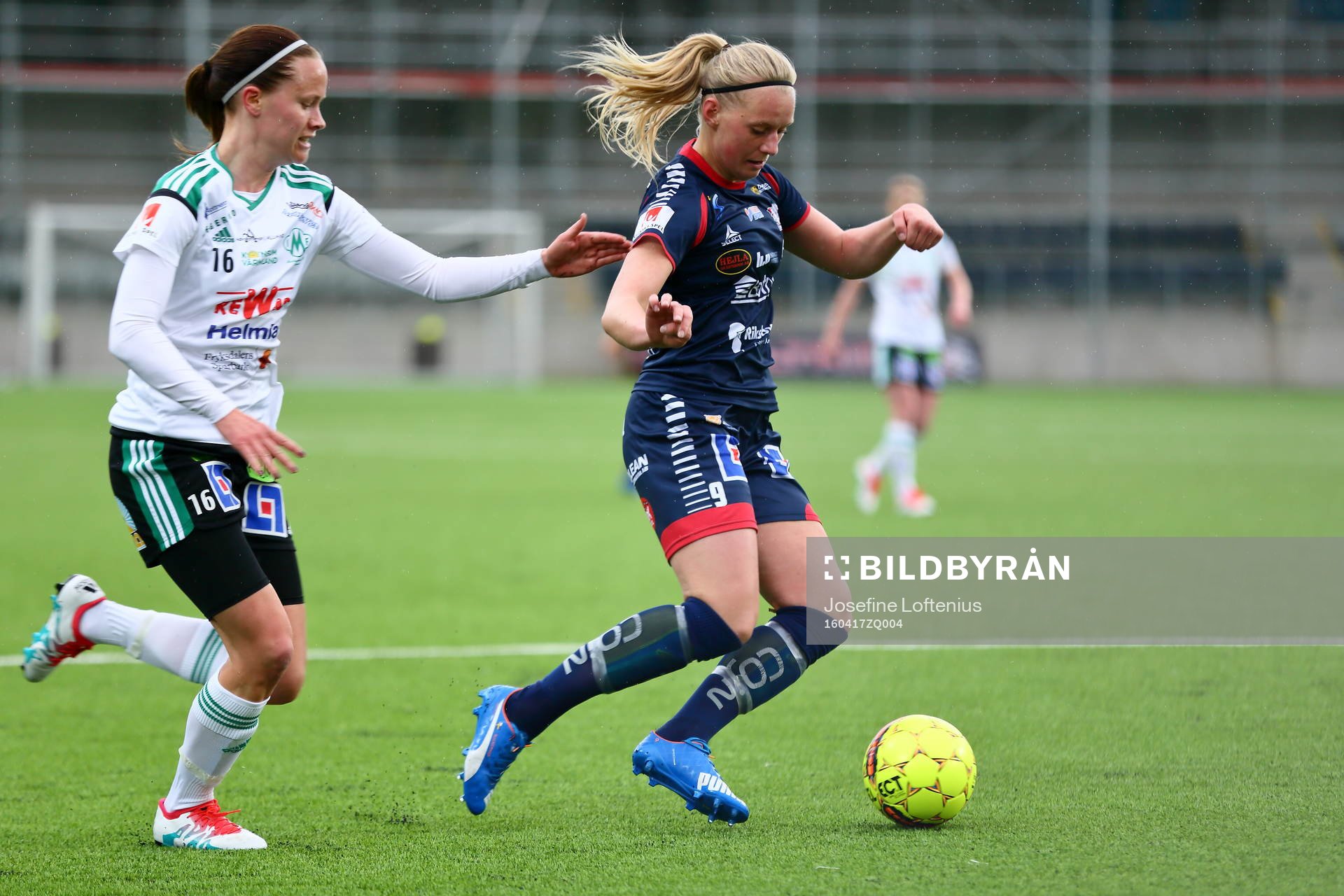 Linköpings Stina Blackstenius och Mallbackens Elin Nyman