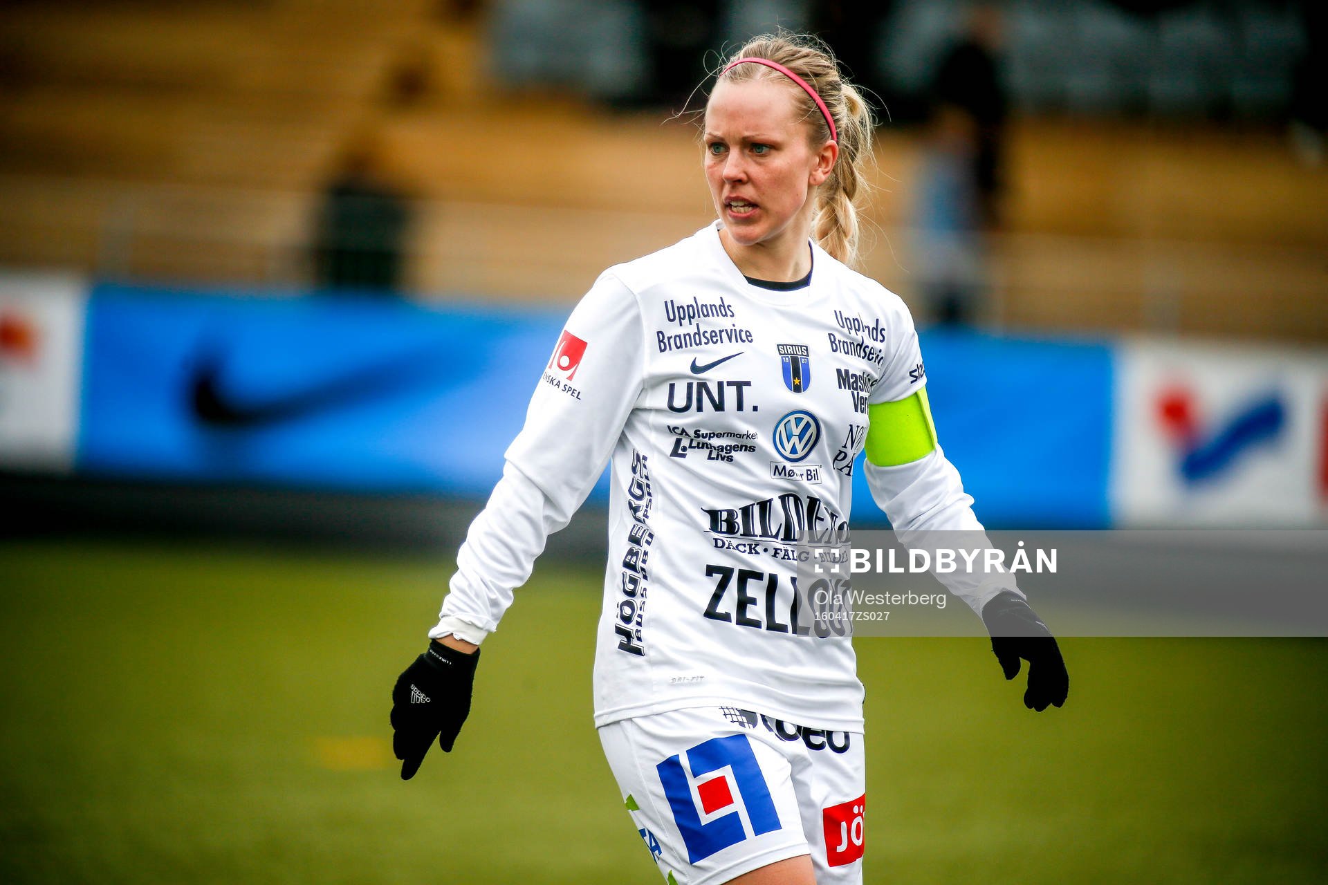 Sirius Mikaela Björklund  i premiären av elitettan i