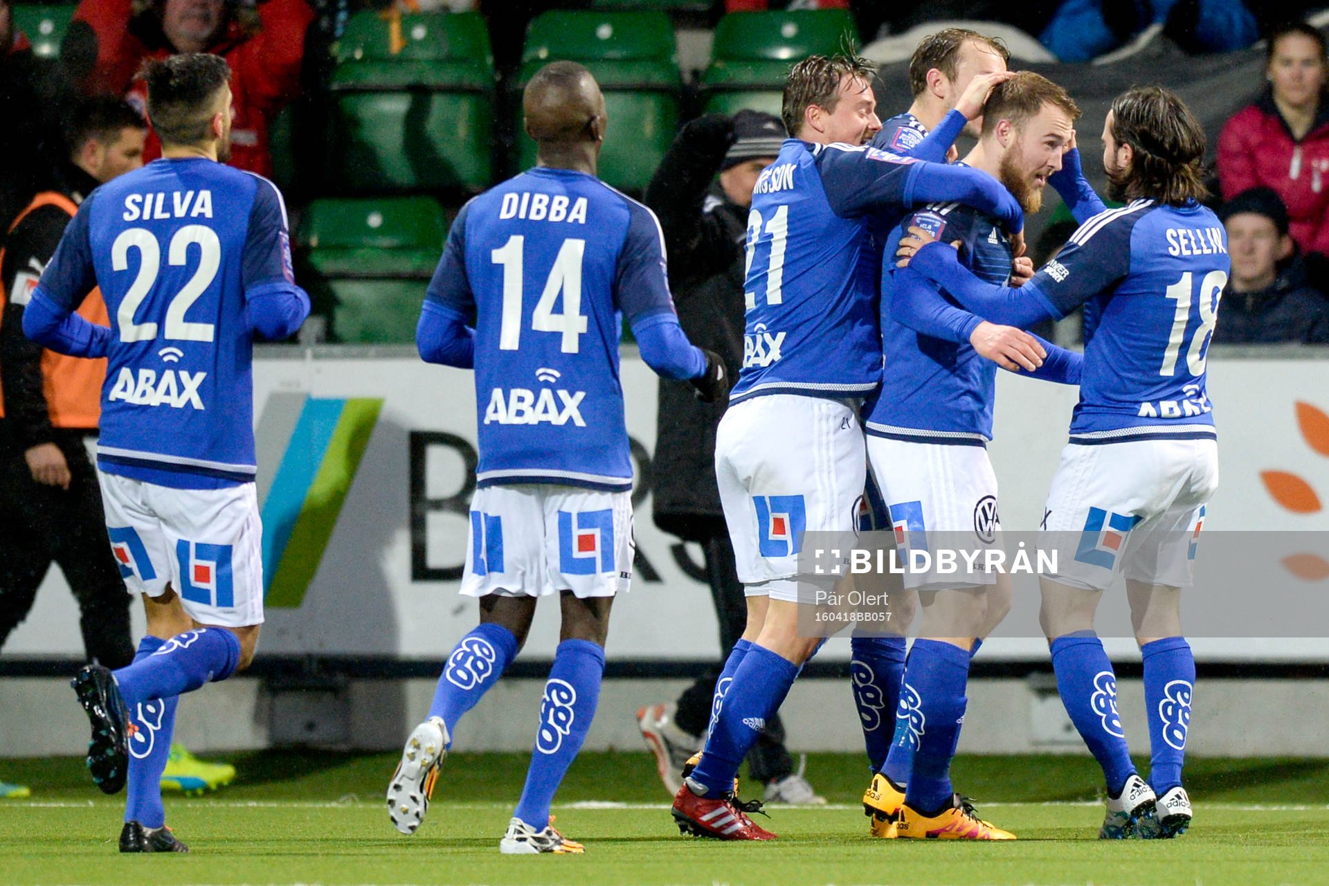 Sundsvalls Runar Sigurjonsson jublar