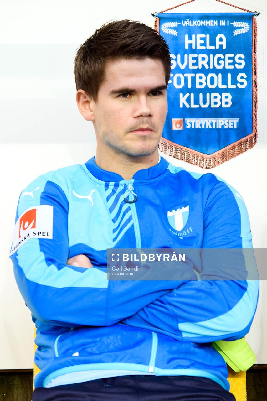 Malmö FFs Vidar Örn Kjartansson på bänken