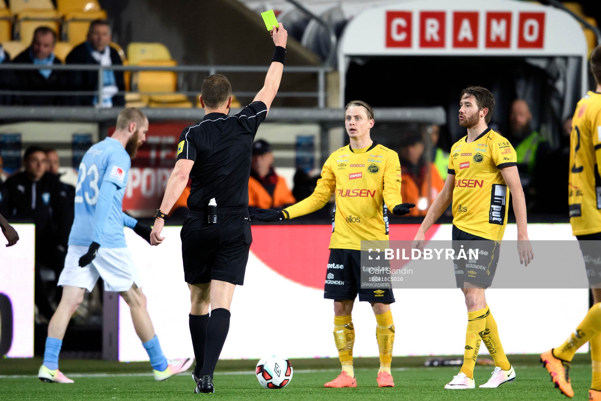 Elfsborgs Simon Hedlund får gult kort