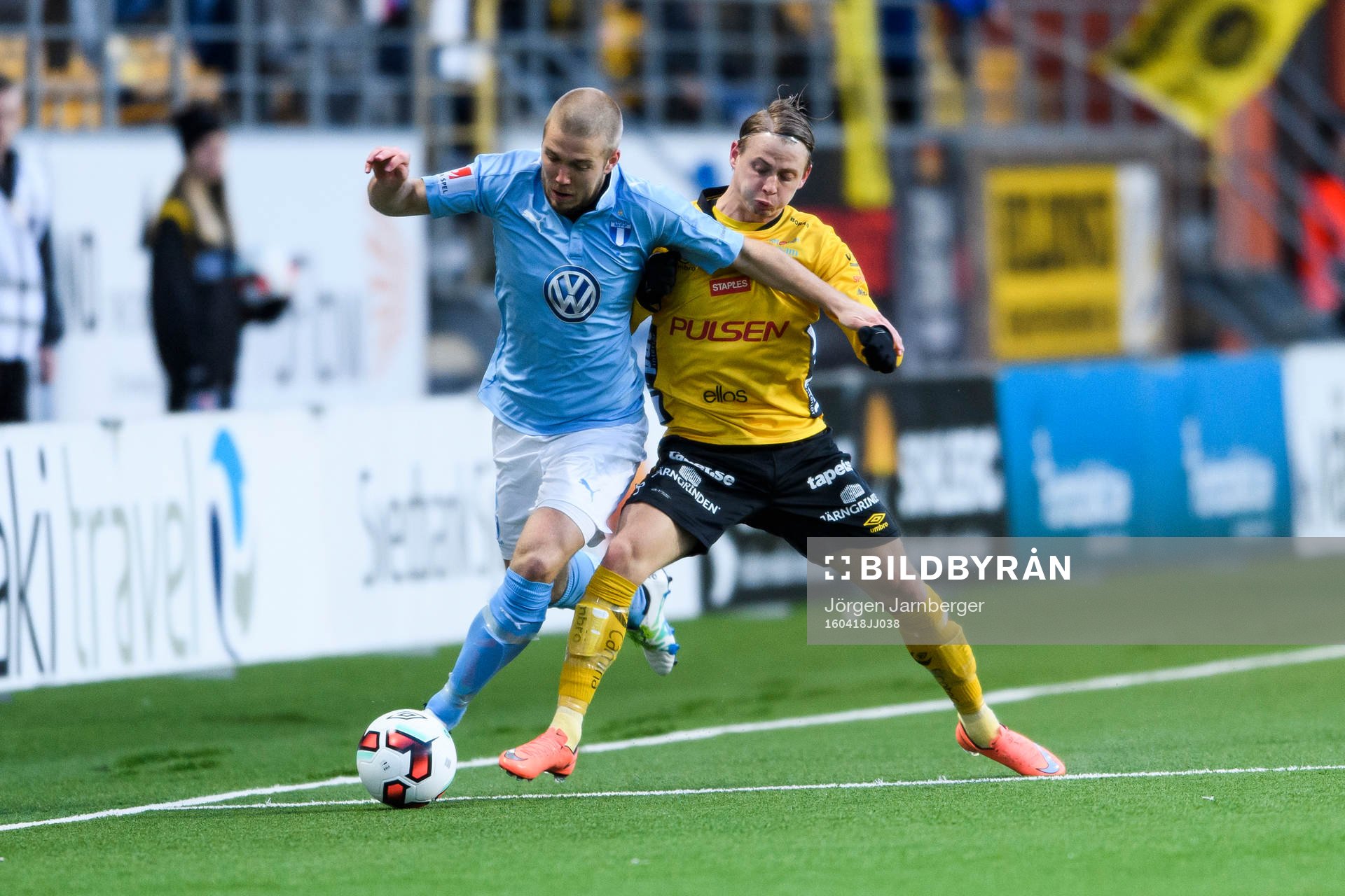 Malmö FFs Anton Tinnerholm och Elfsborgs Simon Hedlund