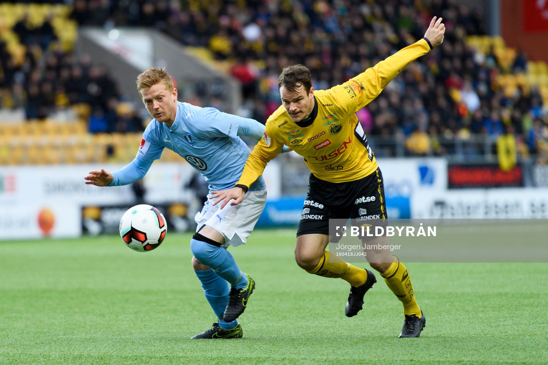 Elfsborgs Henning Hauger och Malmö FFs Erdal Rakip