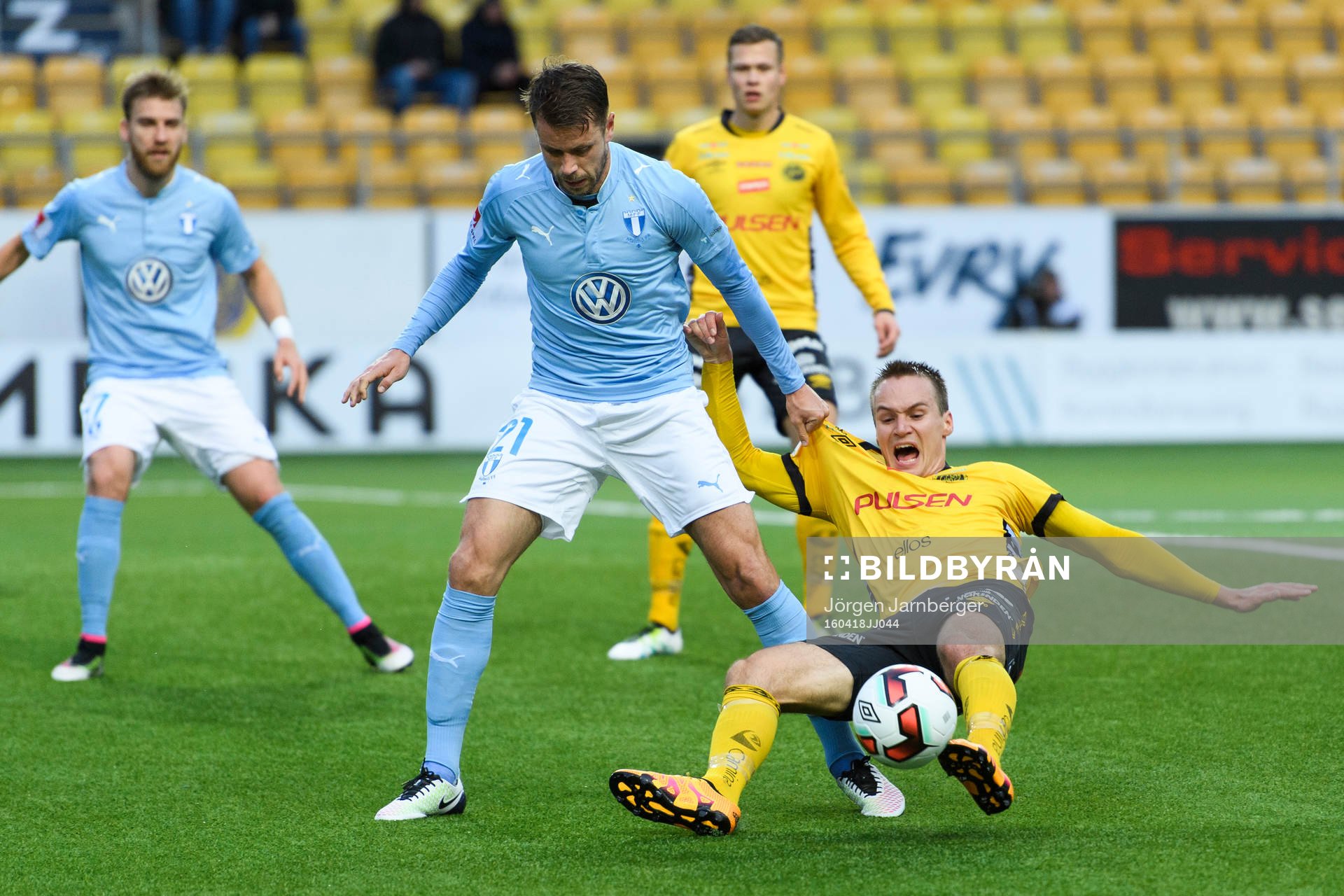 Malmö FFs Kari Arnason och Elfsborgs Viktor Prodell