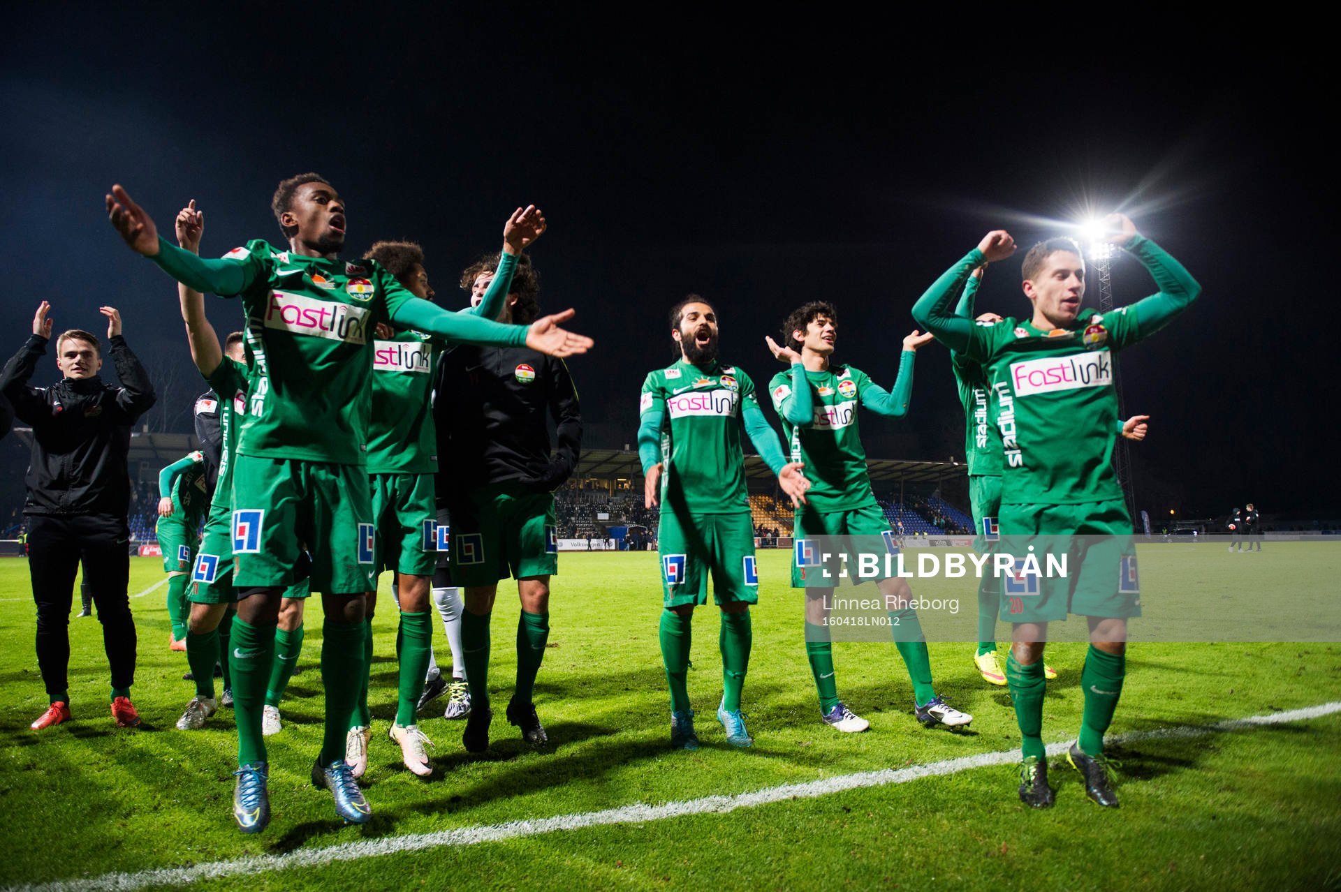 Dalkurds spelare jublar